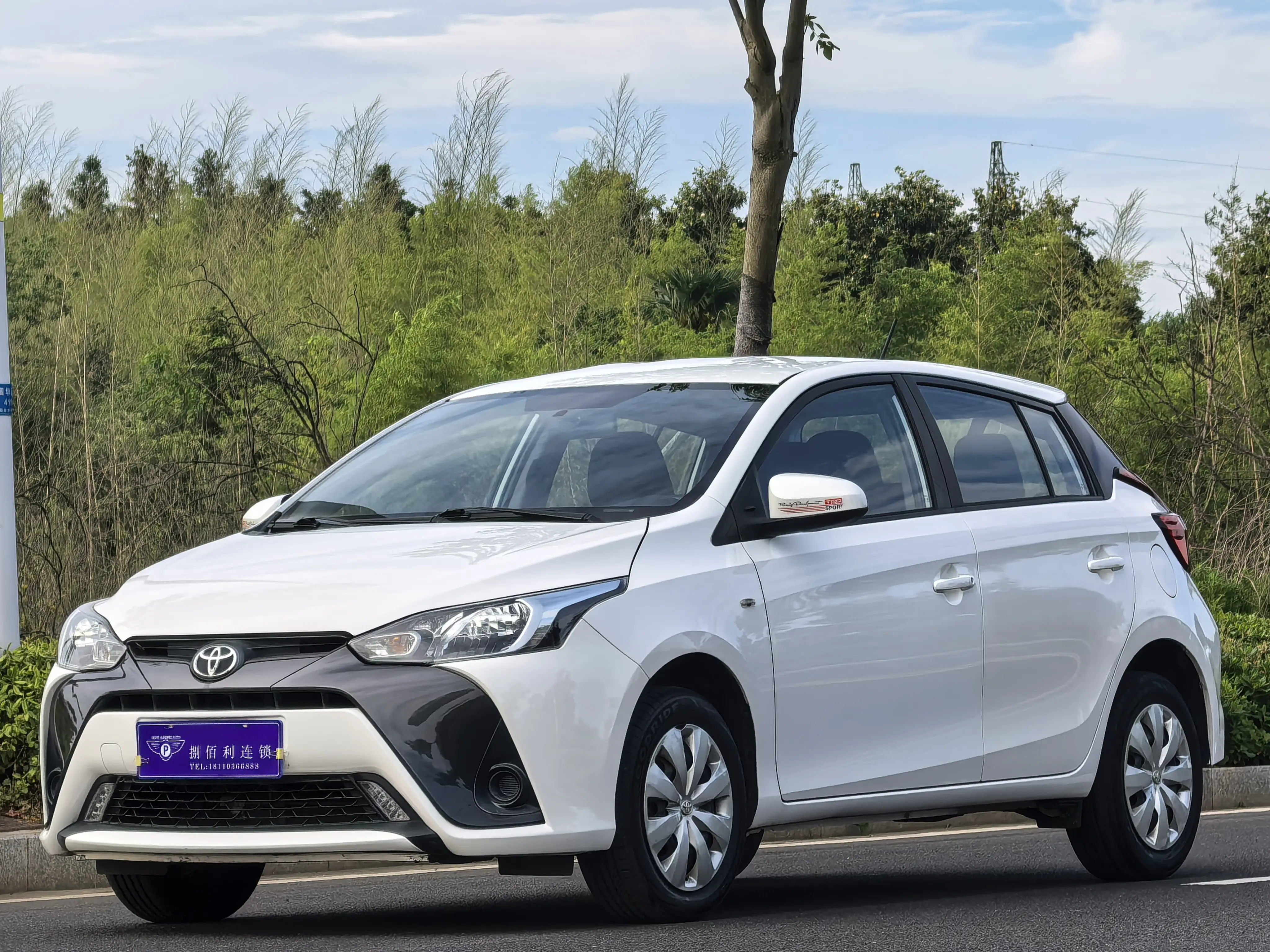 Toyota Yaris L