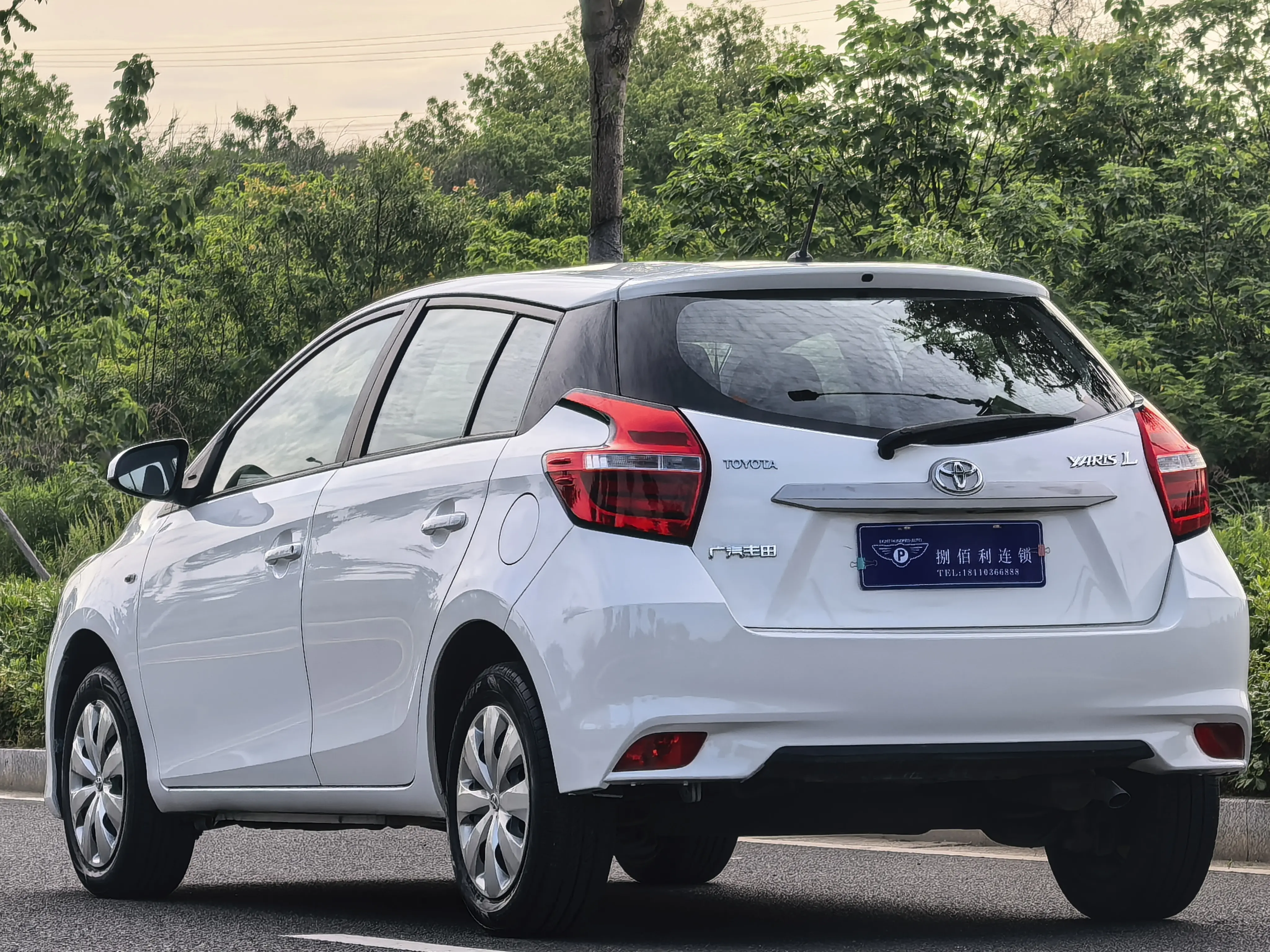 Toyota Yaris L