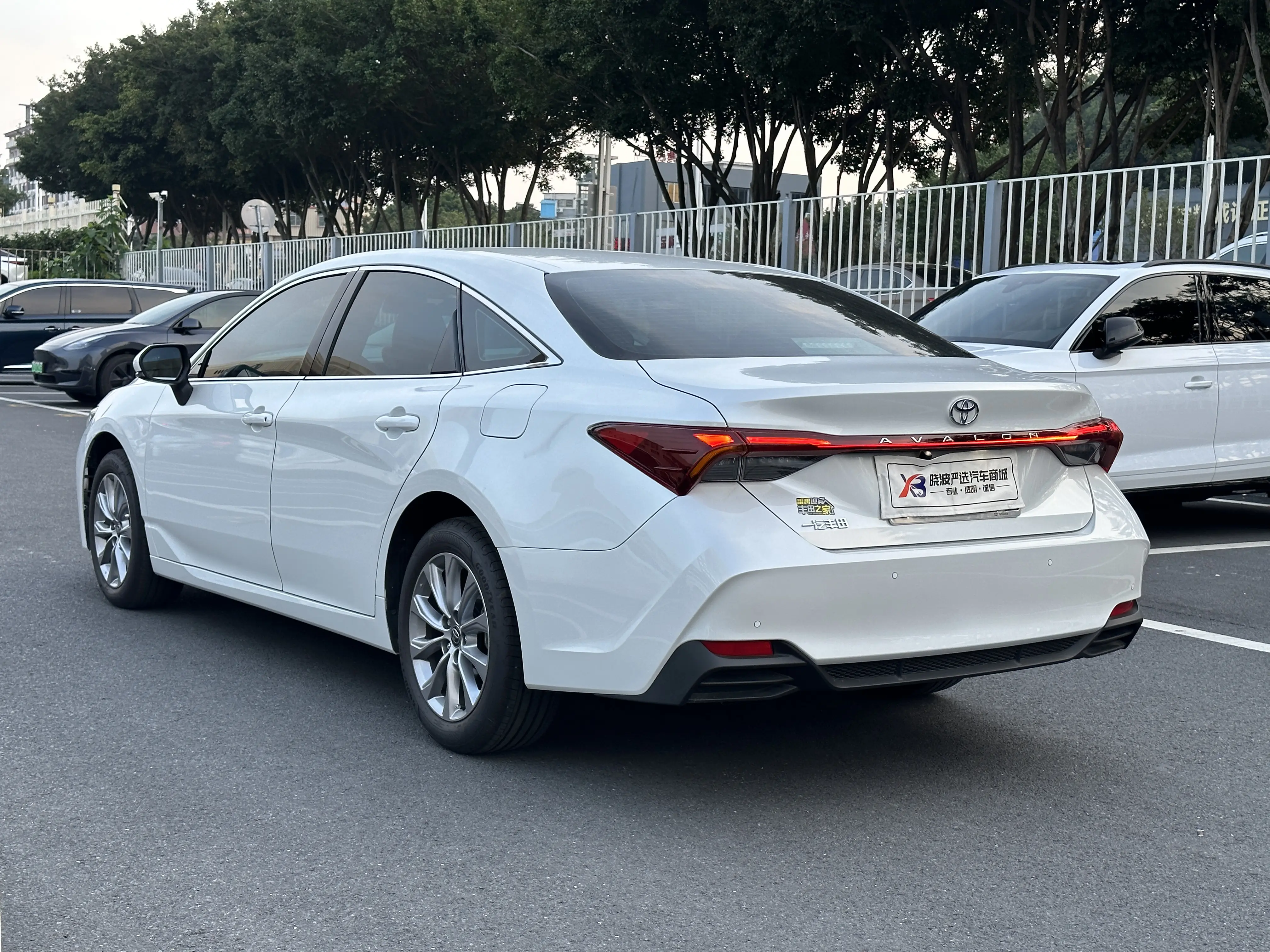 Toyota Avalon
