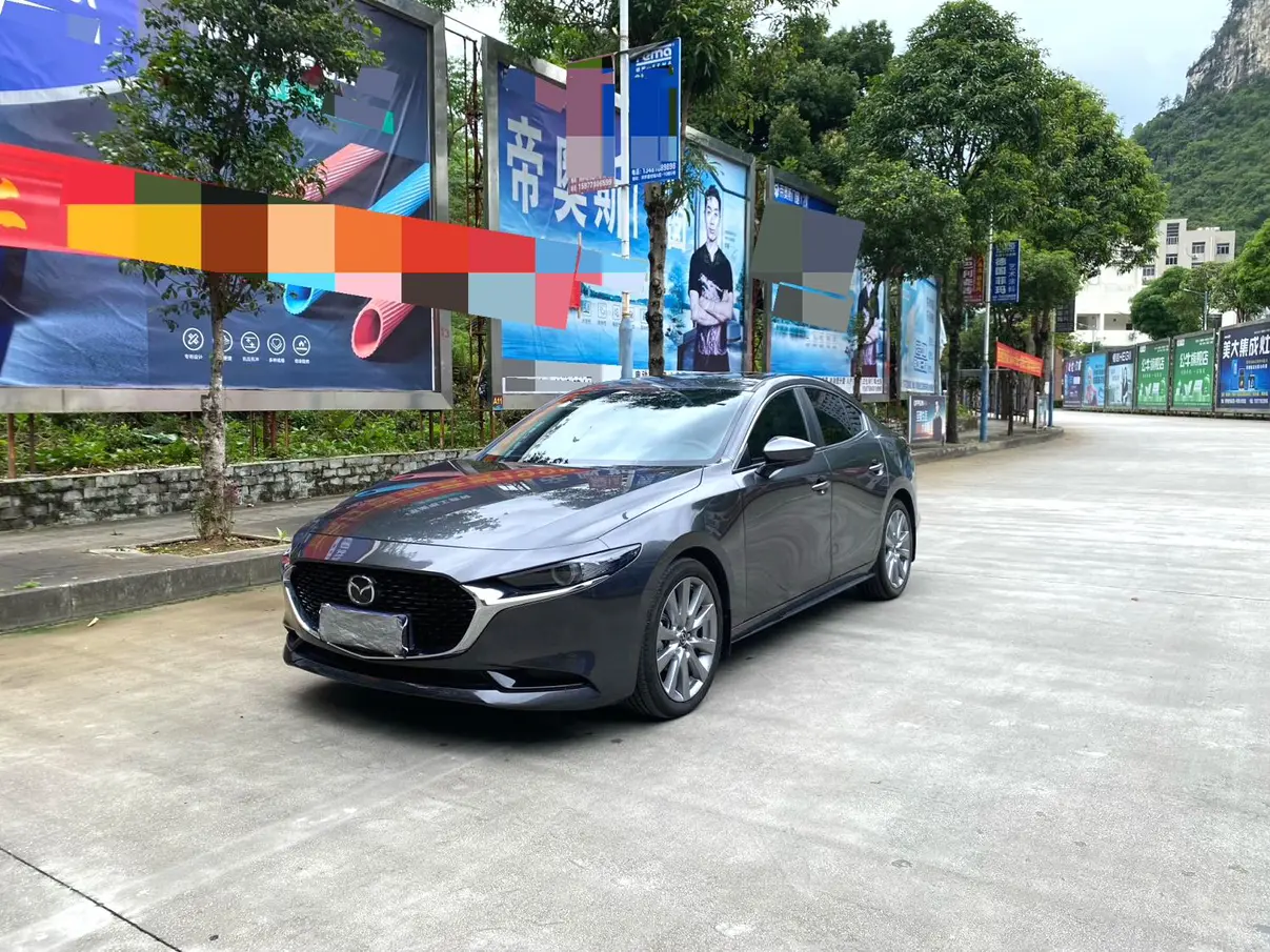 Mazda Axela