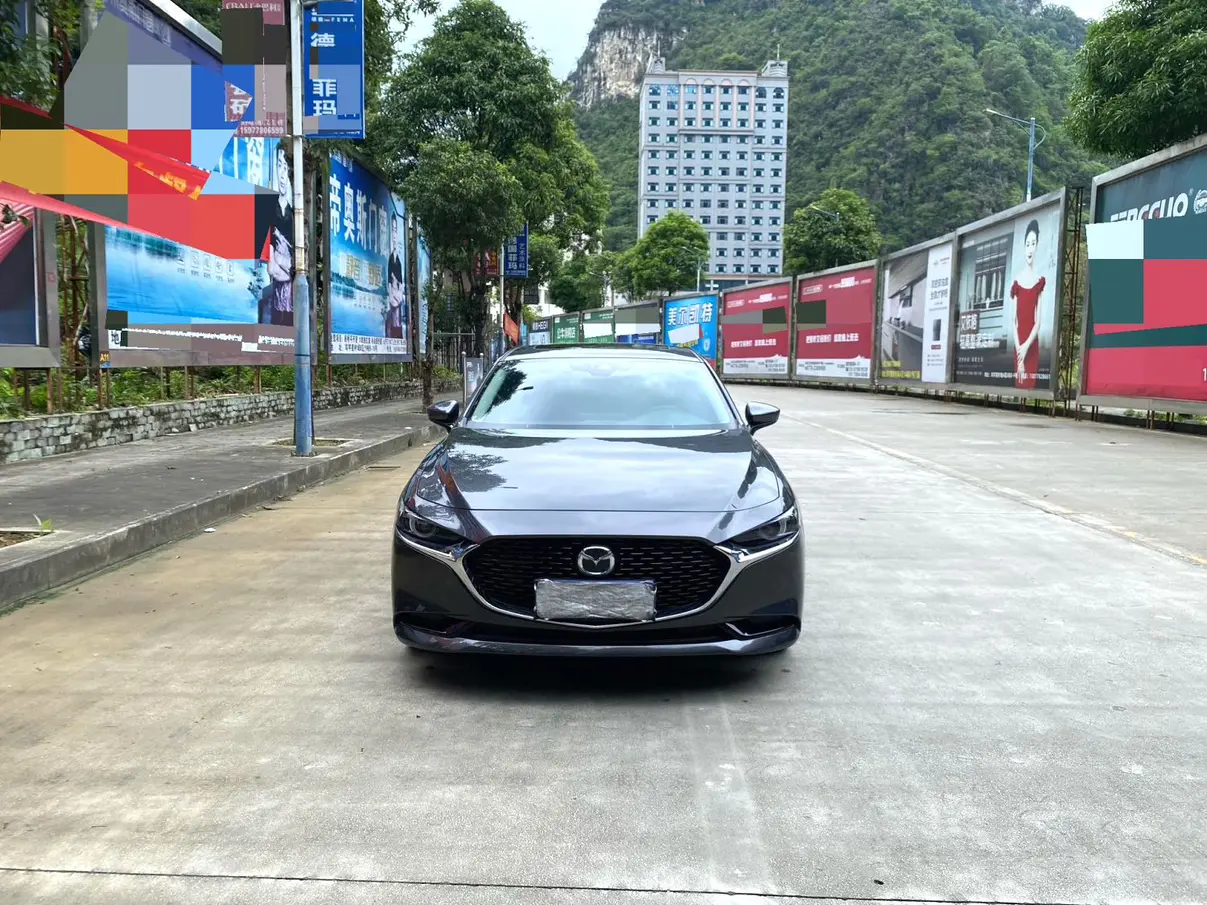 Mazda Axela