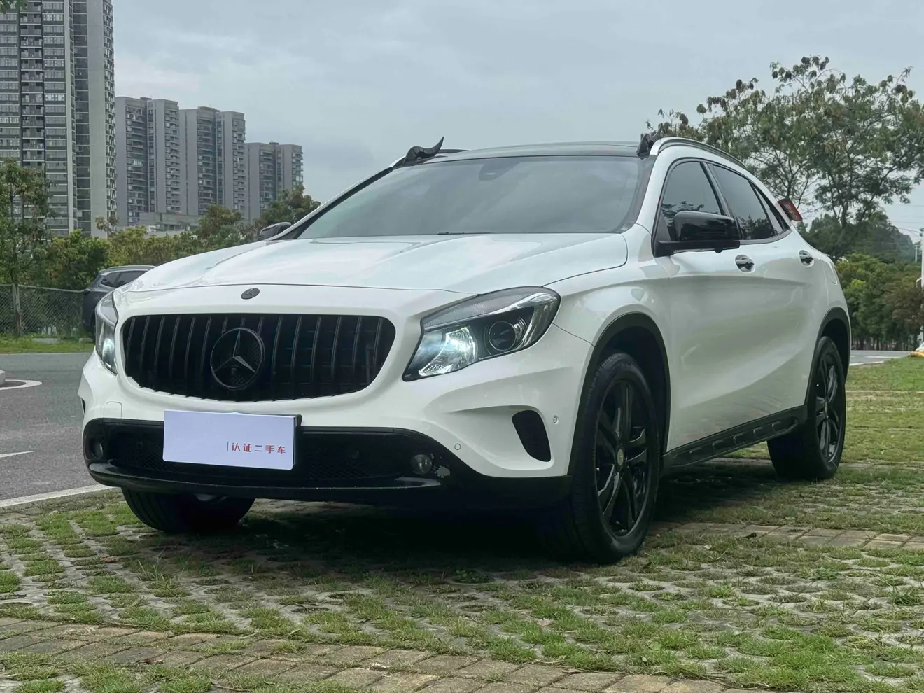 Mercedes-Benz GLA