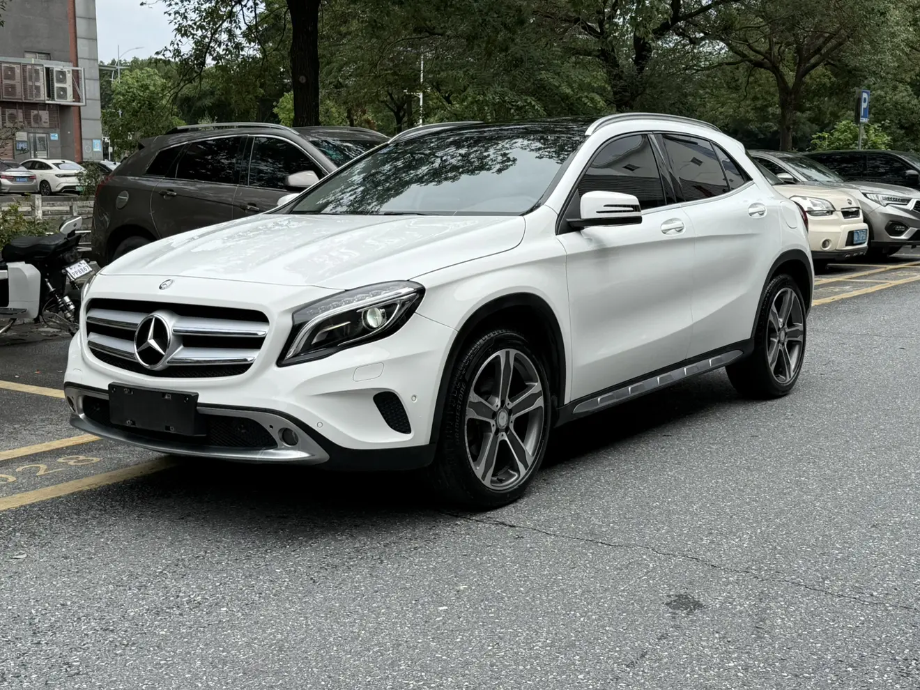Mercedes-Benz GLA