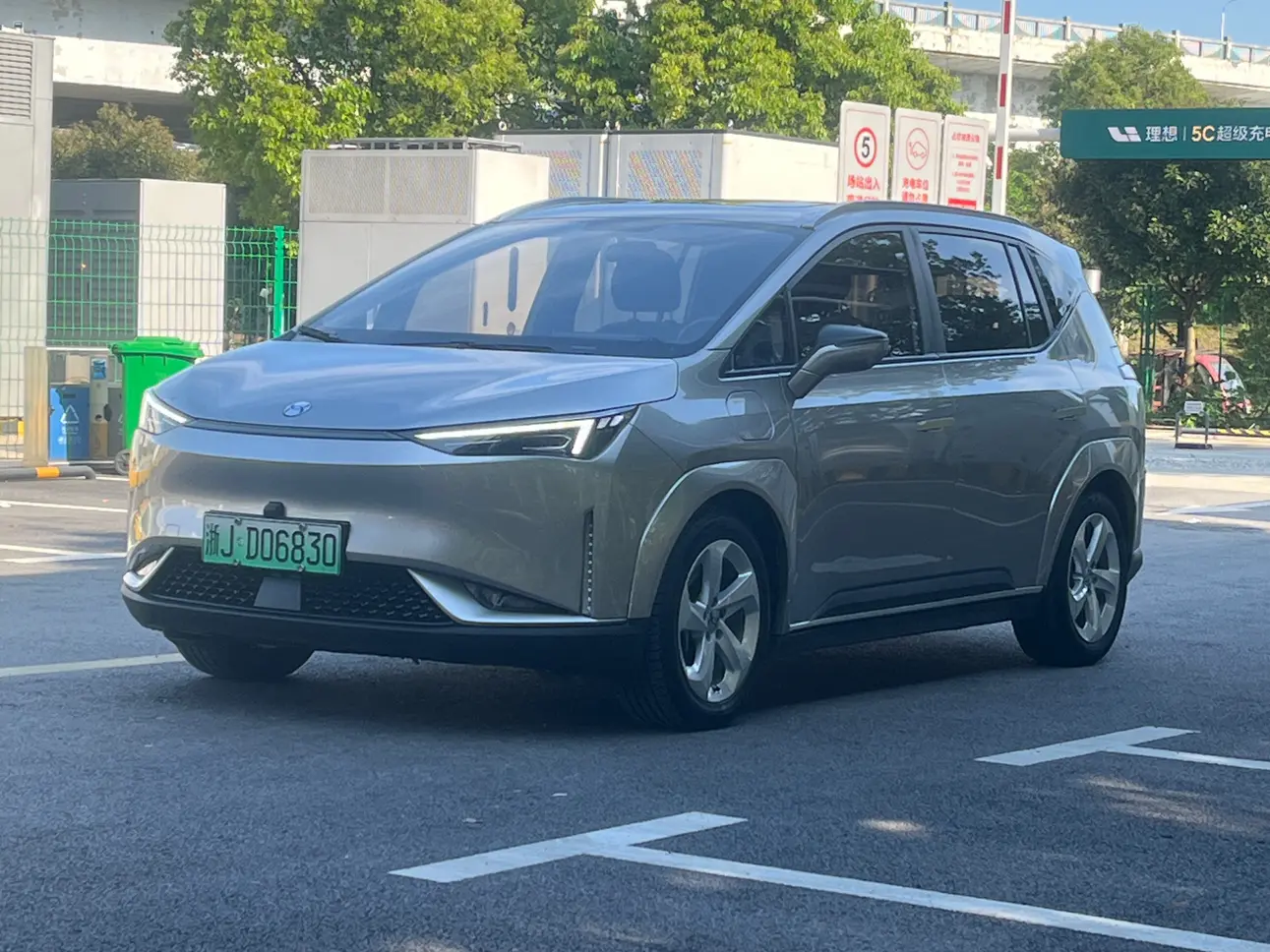 HYCAN Hechuang Z03
