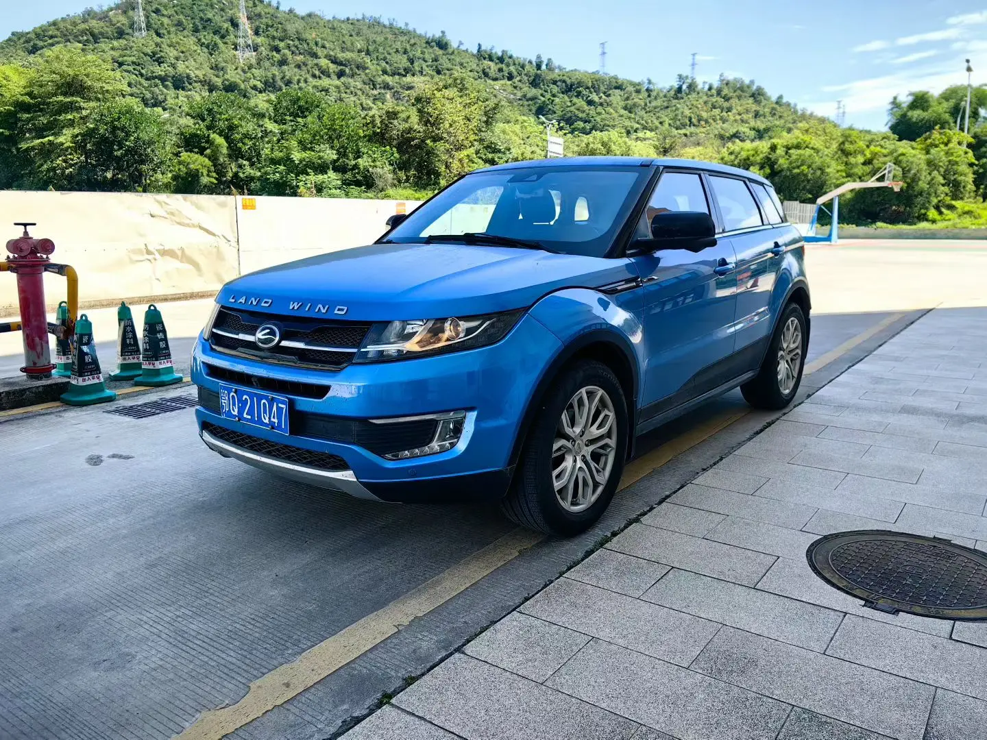 Lu Feng Landwind X7