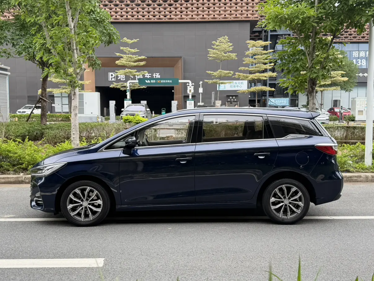 BYD Song MAX
