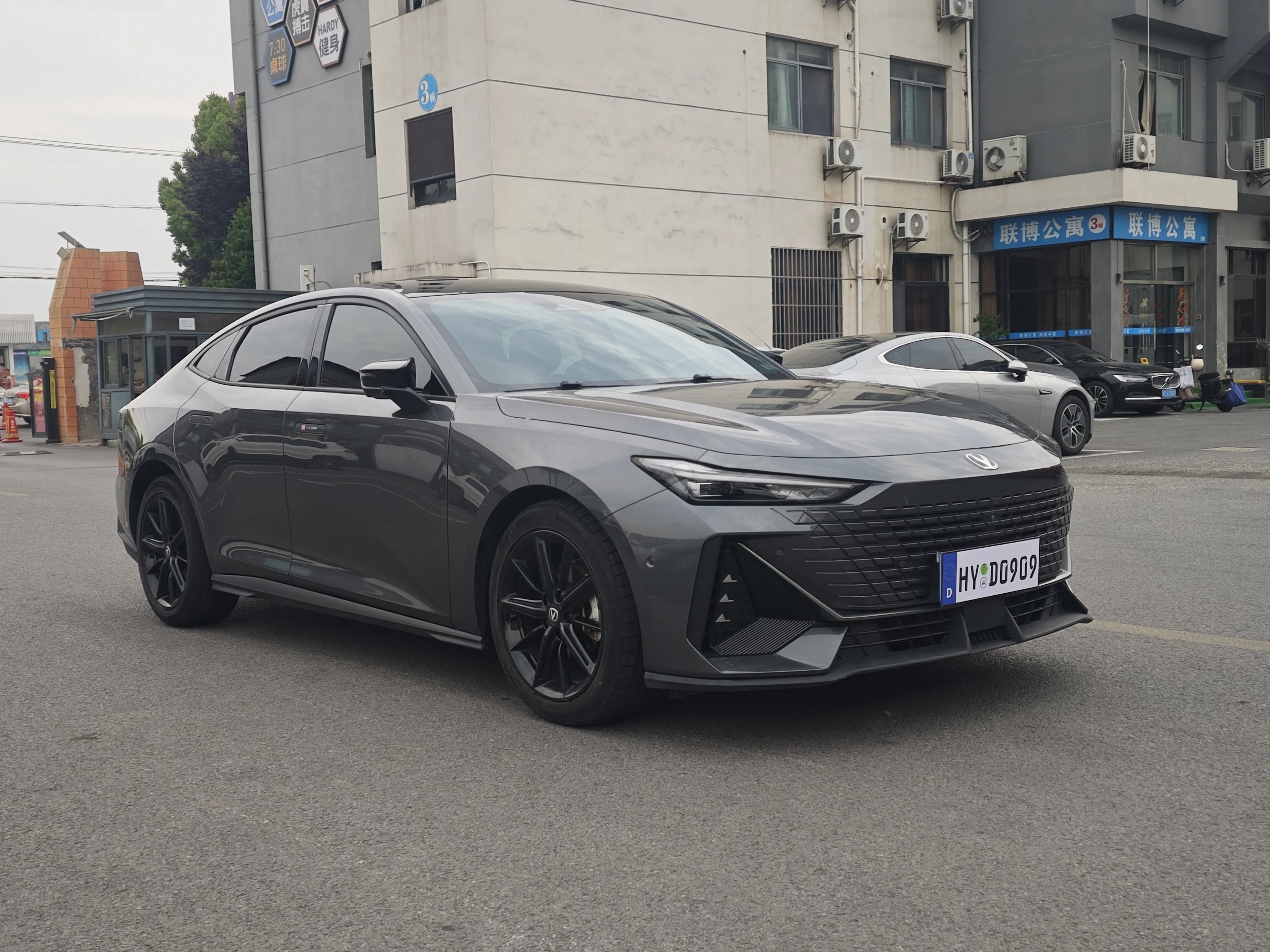 Changan UNI-V