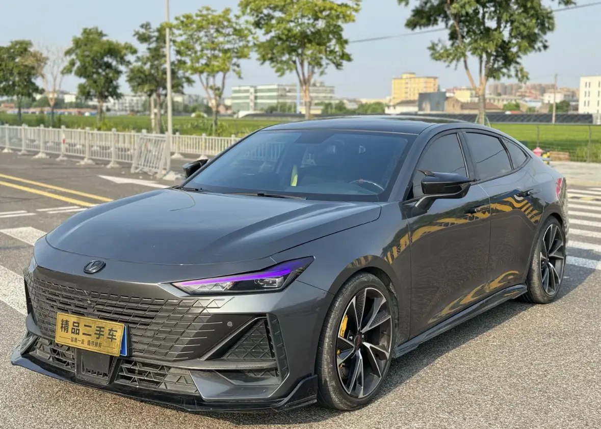 Changan UNI-V