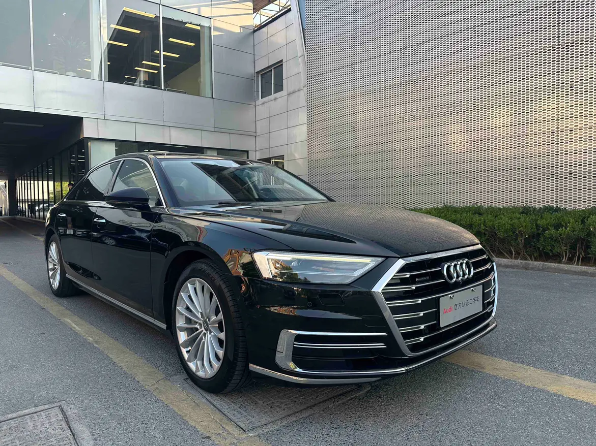 Audi A8