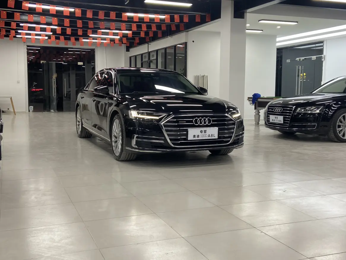 Audi A8