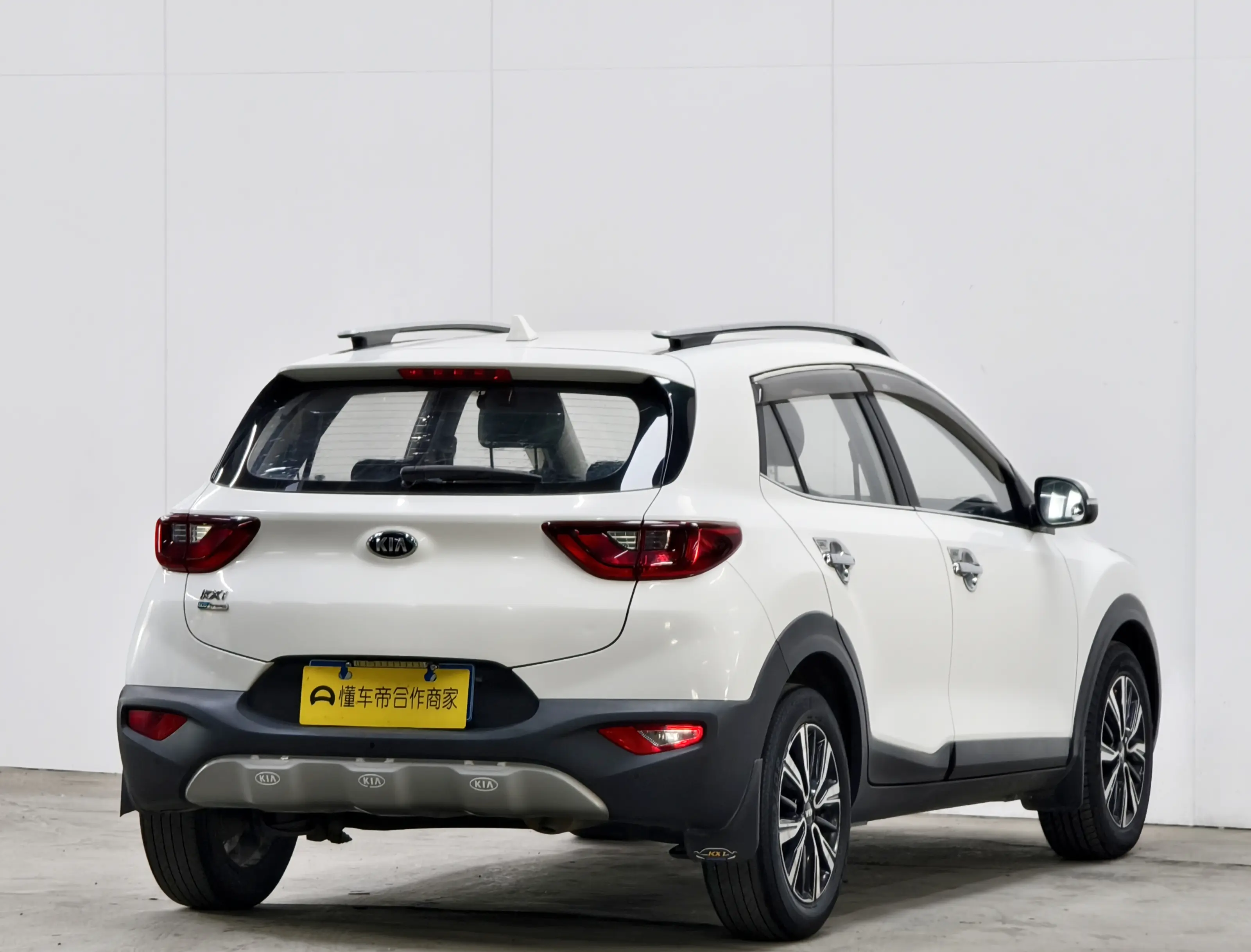 Kia KX1