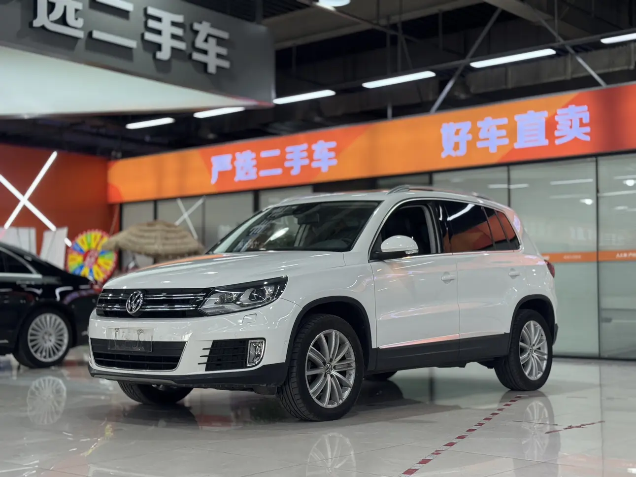 Volkswagen Tiguan (Tharu)