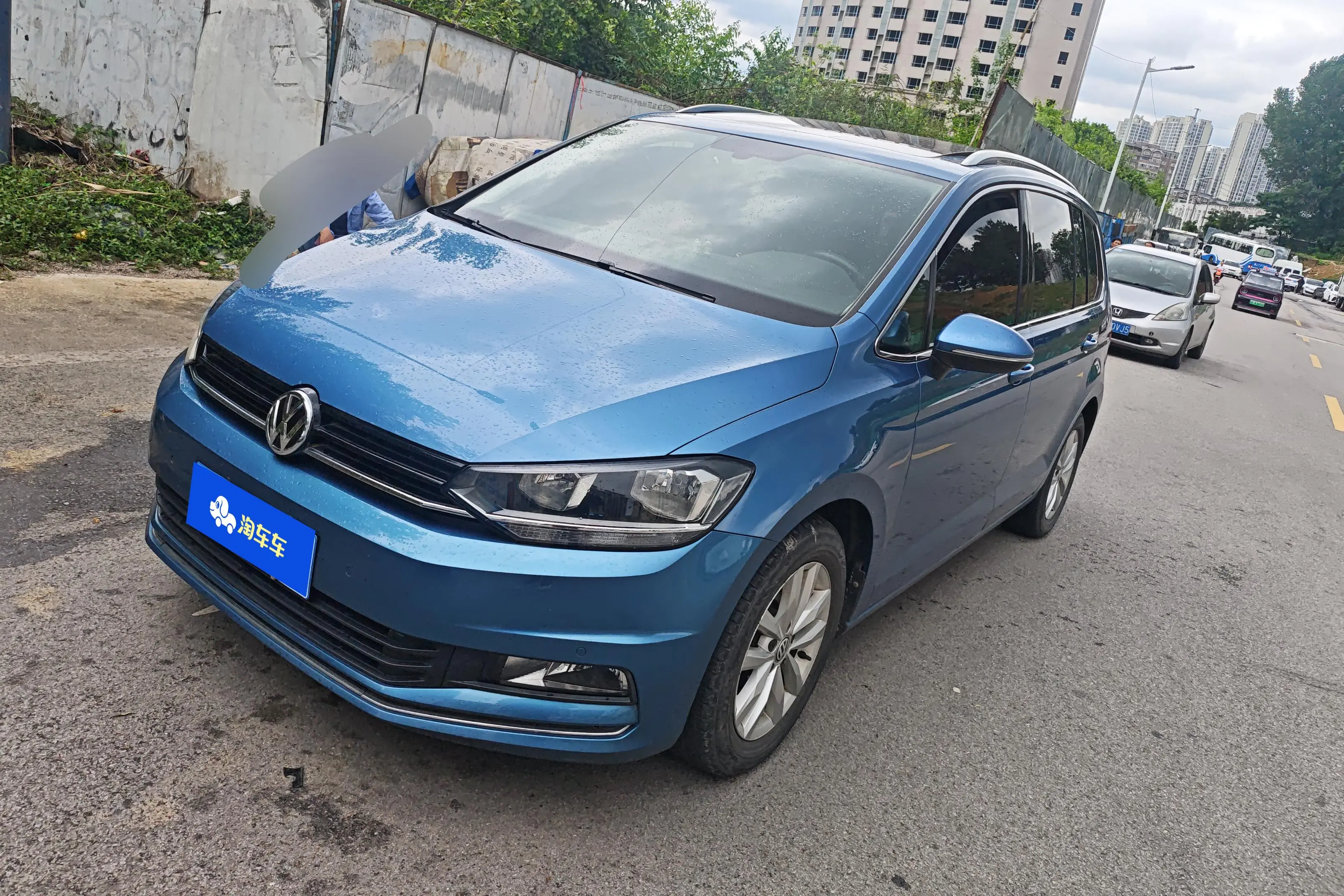 Volkswagen Touran L