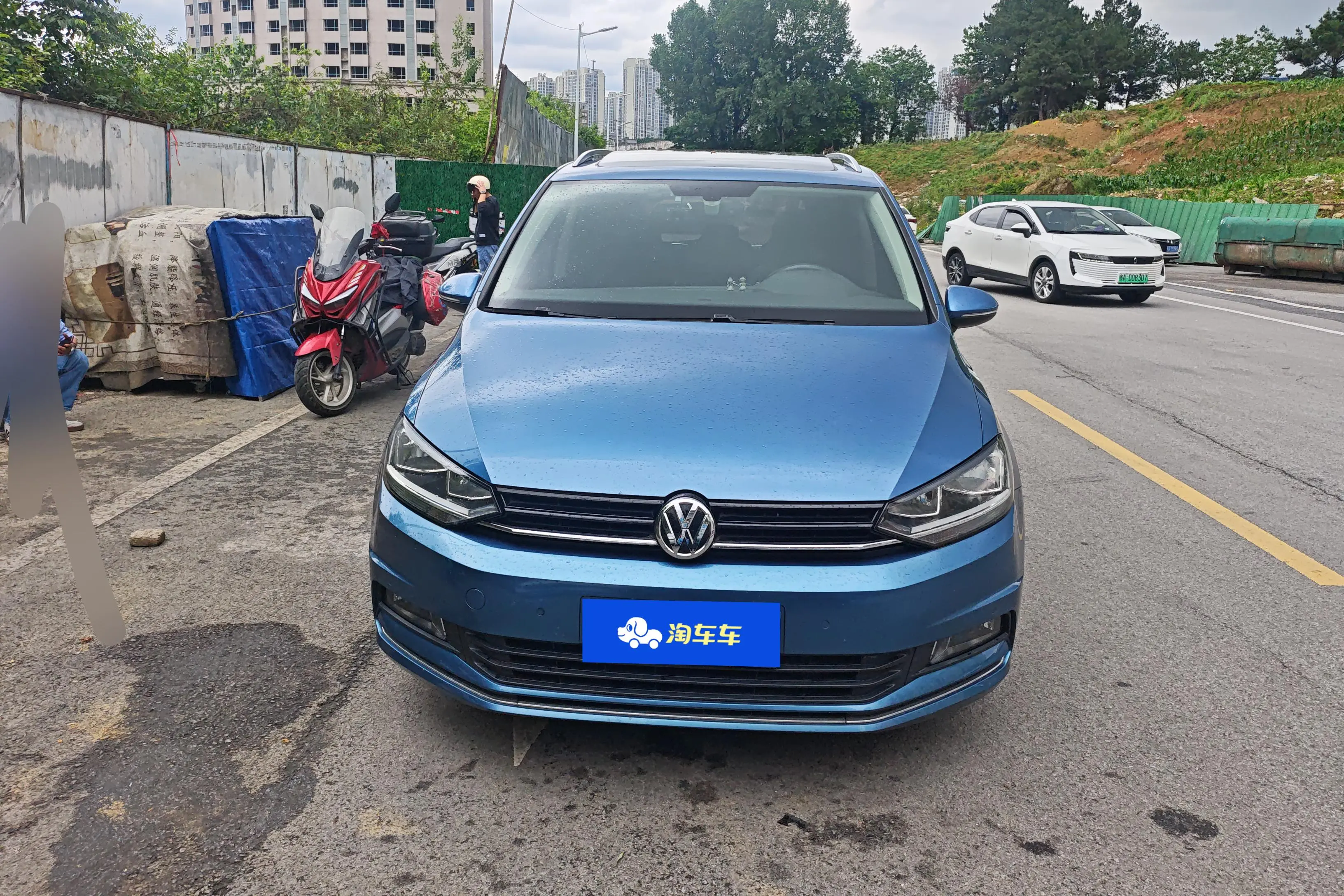 Volkswagen Touran L