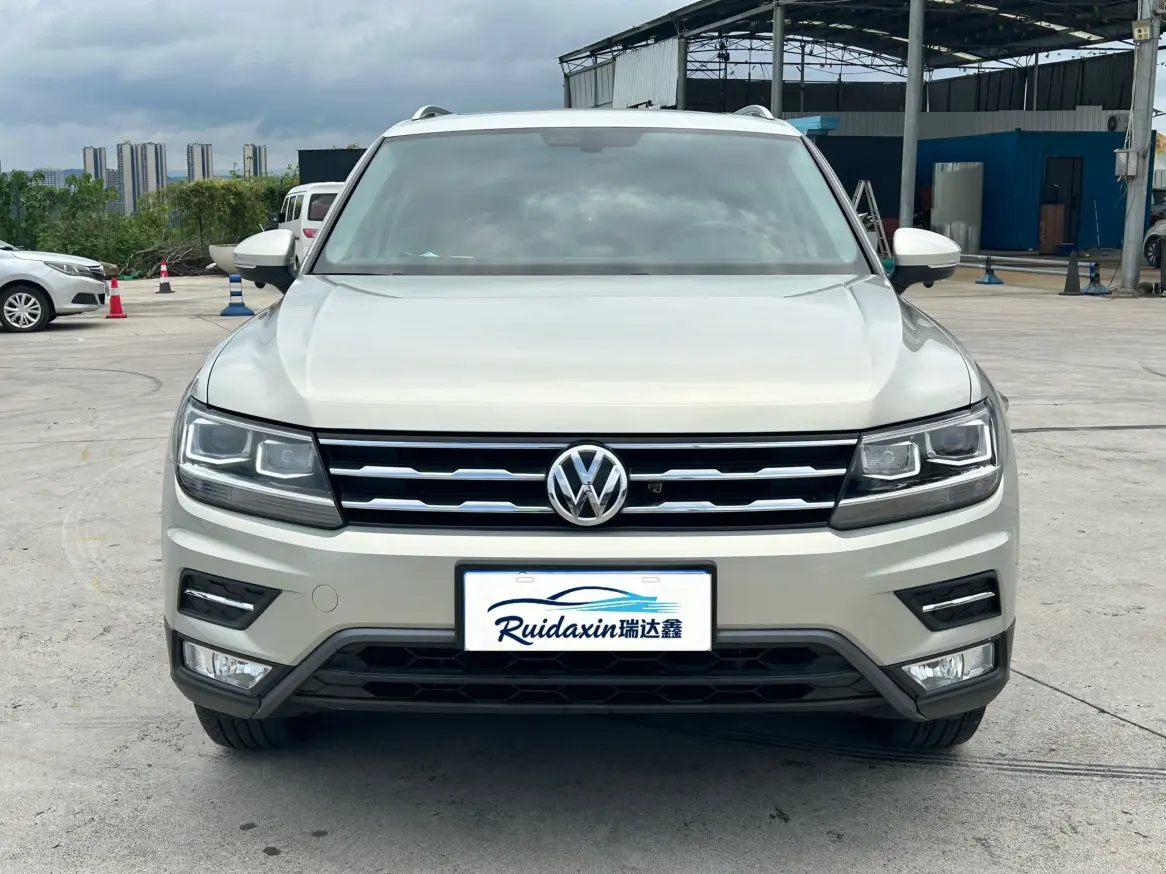 Volkswagen Tiguan L