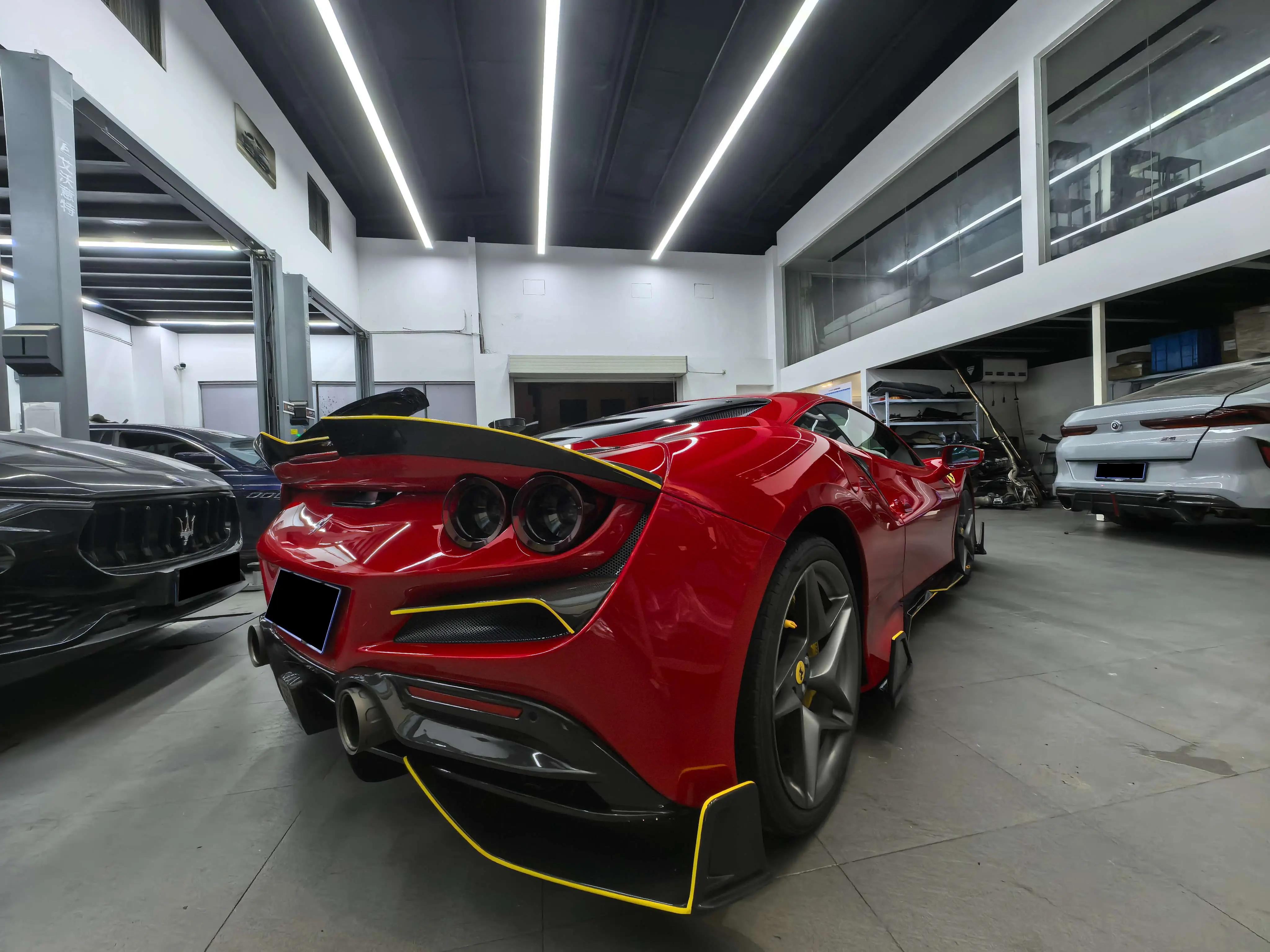 Ferrari F8