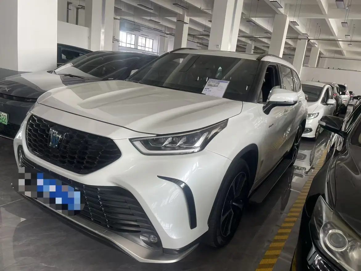 Toyota Crown Kluger