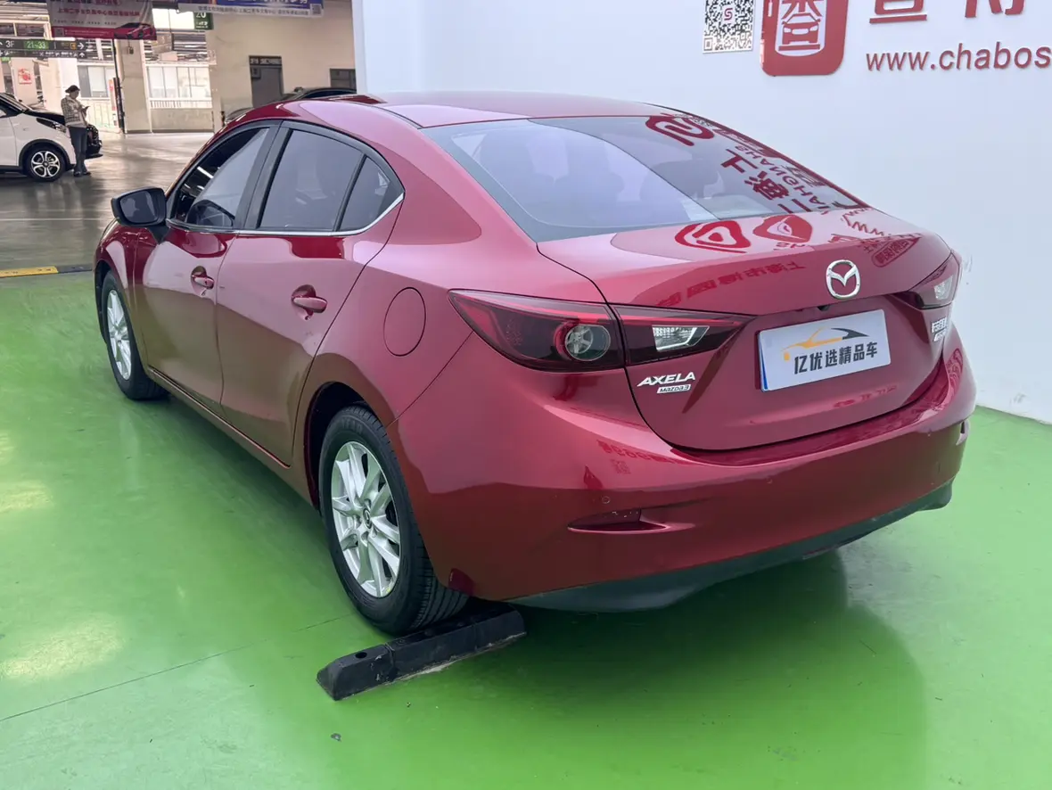 Mazda Axela