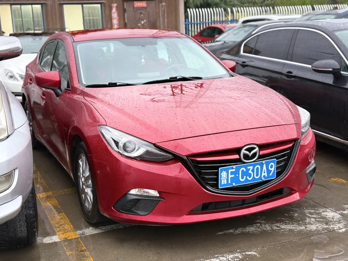 Mazda Axela