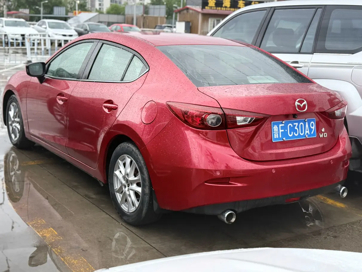 Mazda Axela