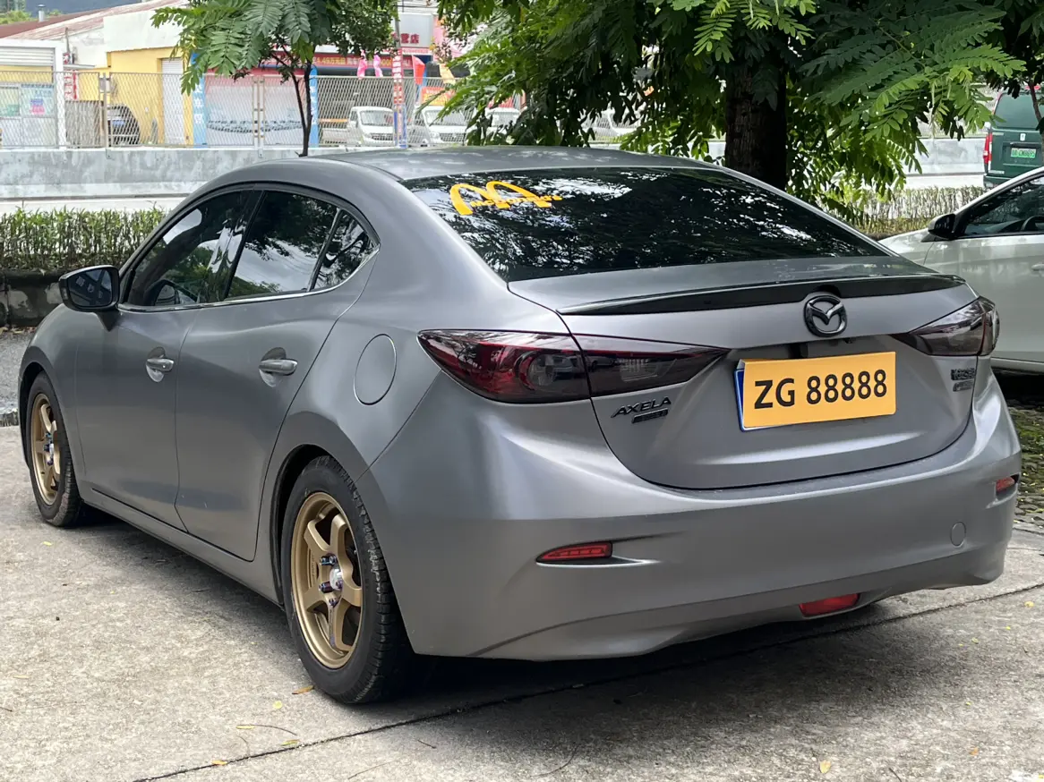 Mazda Axela