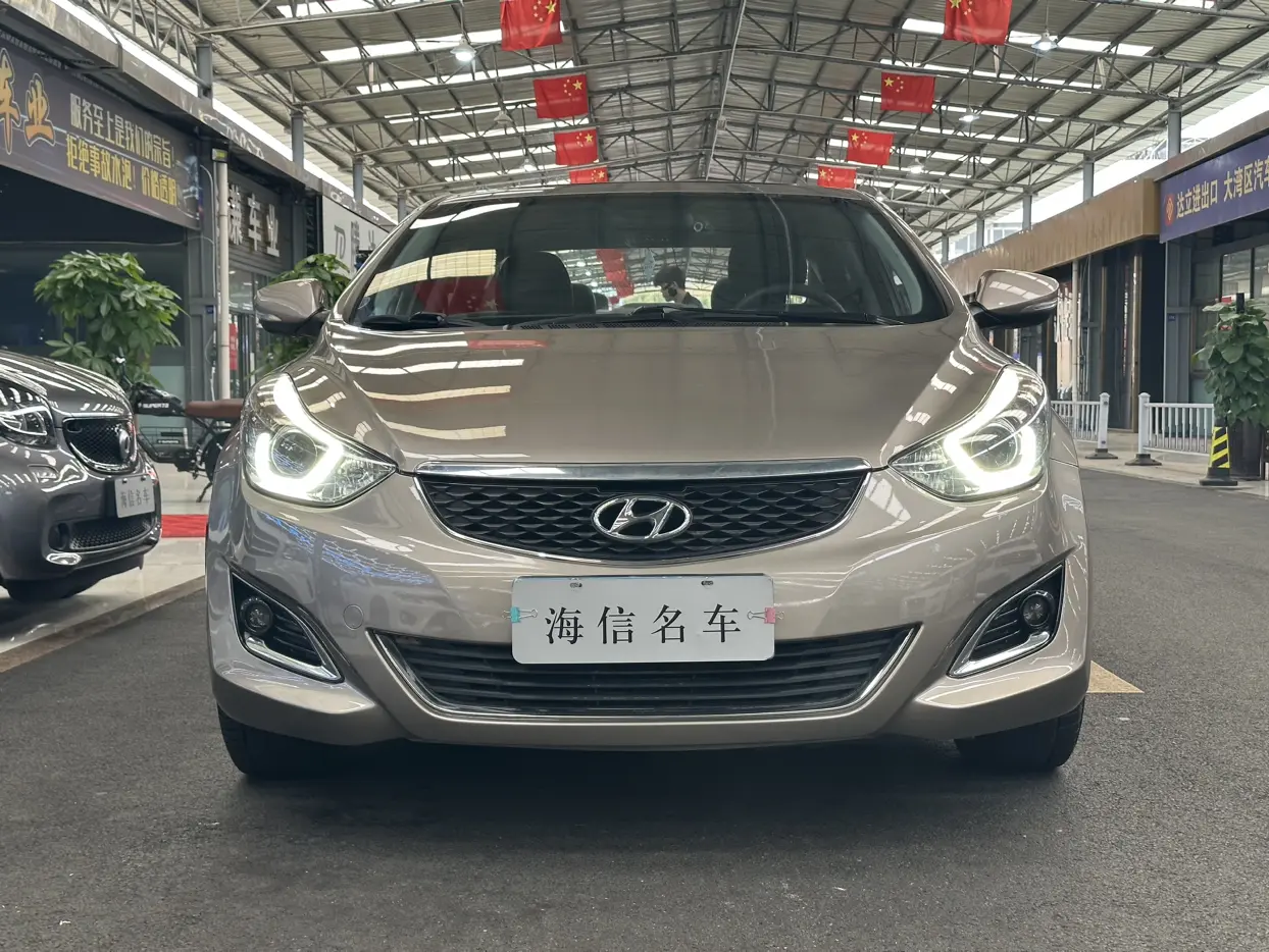 Hyundai Elantra