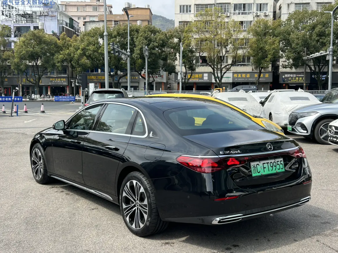 Mercedes-Benz E-Class PHEV