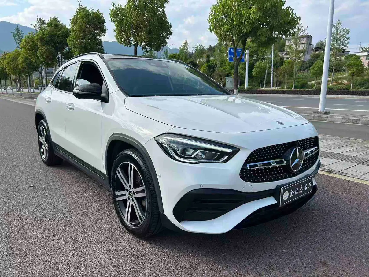 Mercedes-Benz GLA