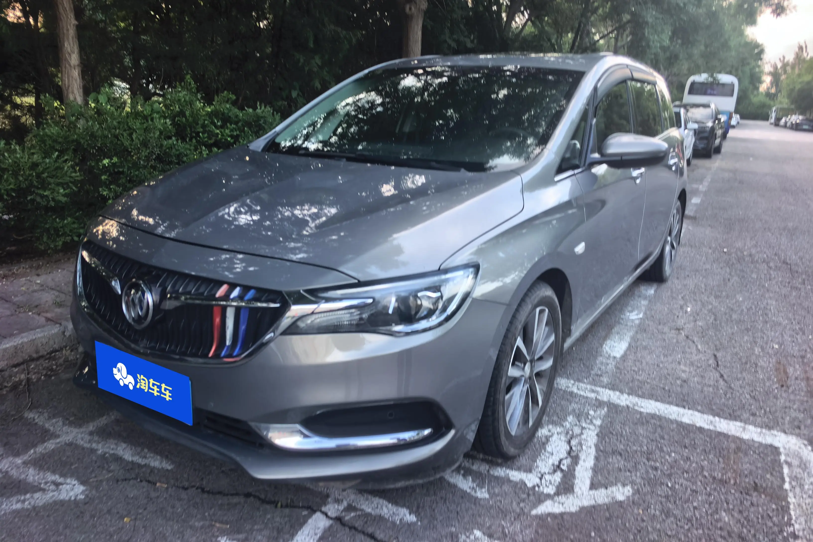 Buick GL6