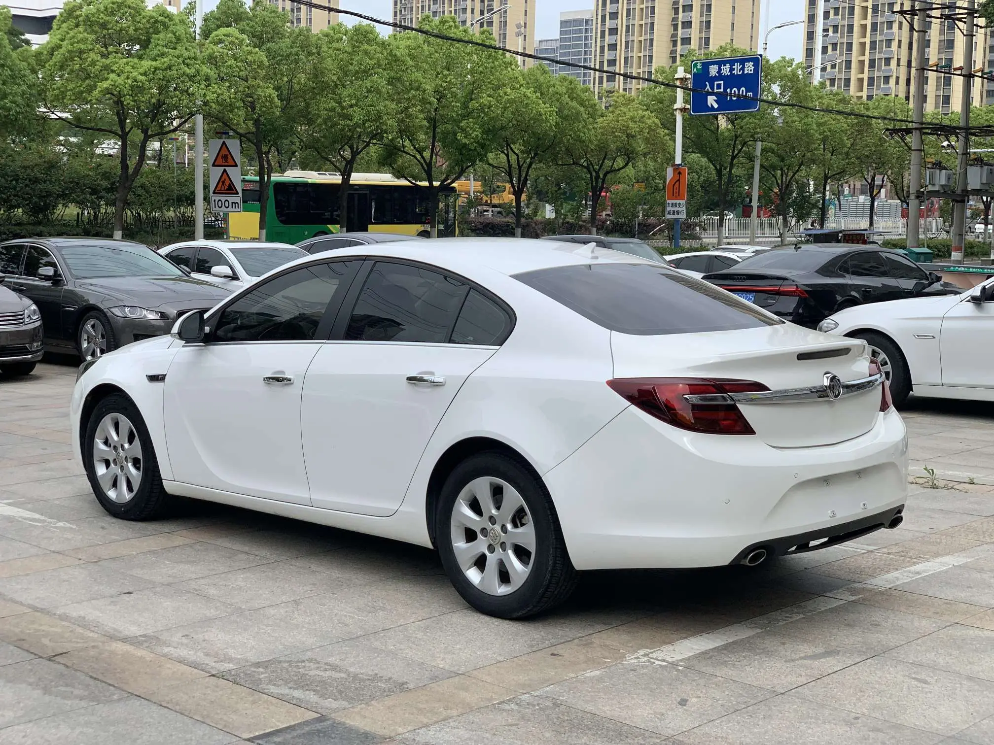 Buick Majesty