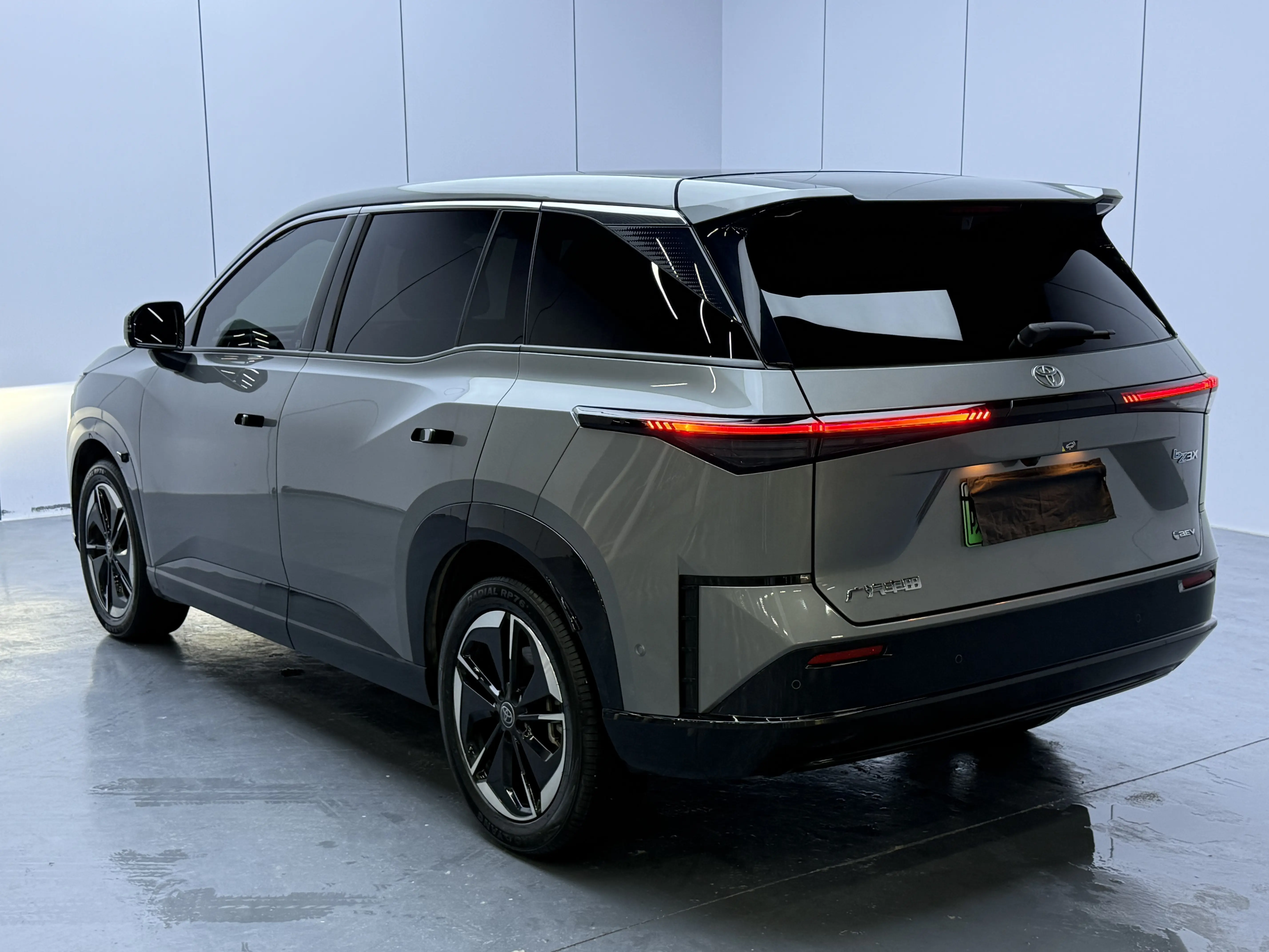 Toyota Bozhi 3X
