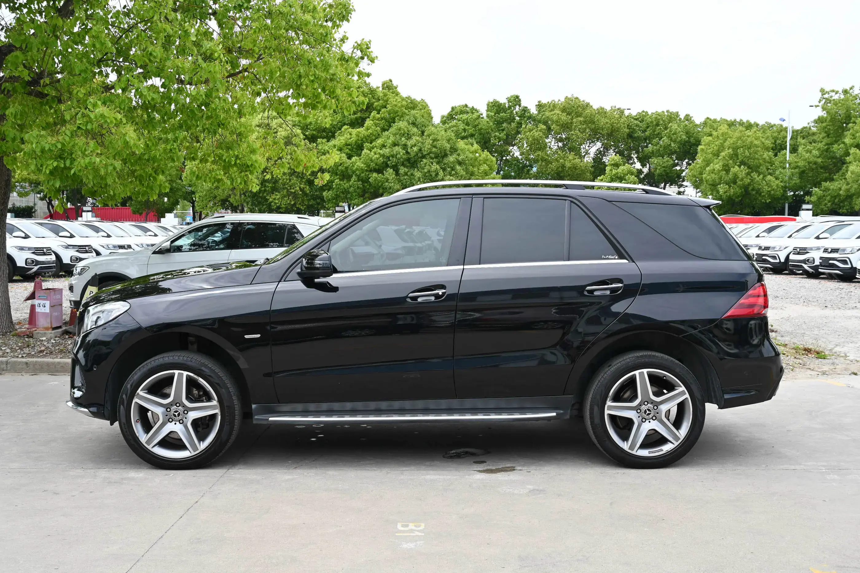 Mercedes-Benz GLE (Imported)