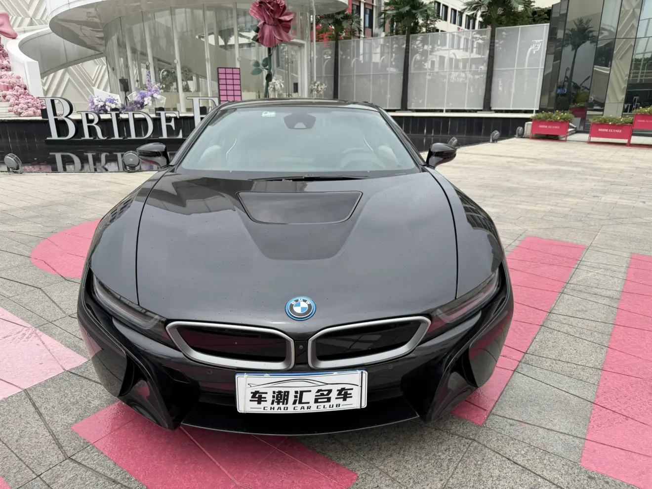 BMW i8