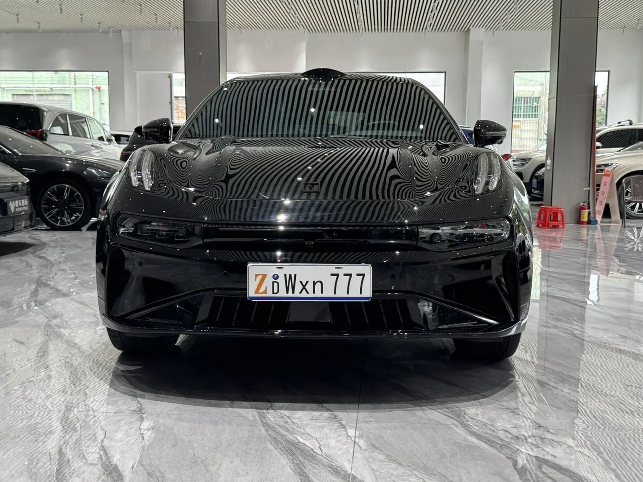 ZEEKR 001