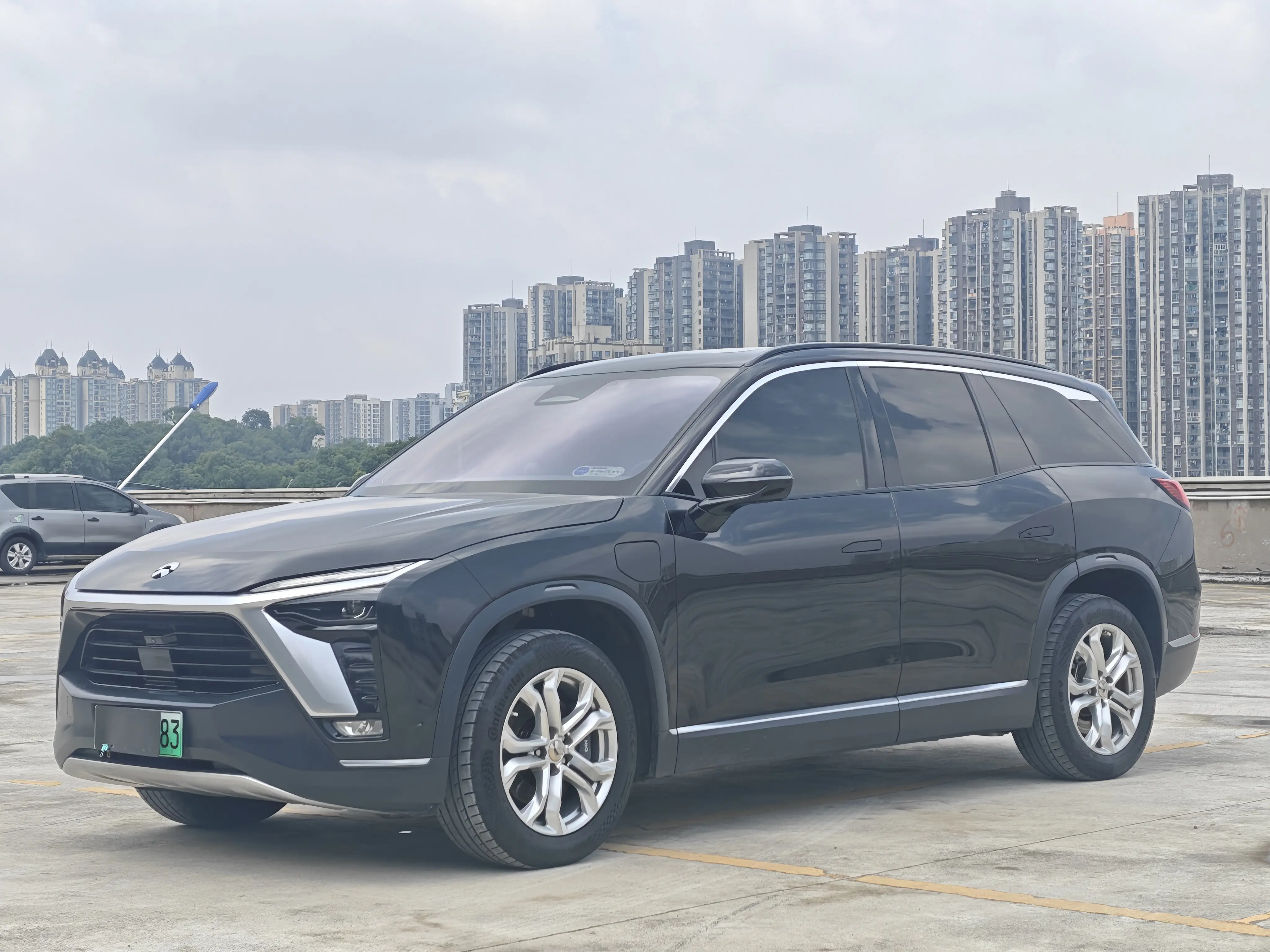 NIO ES8