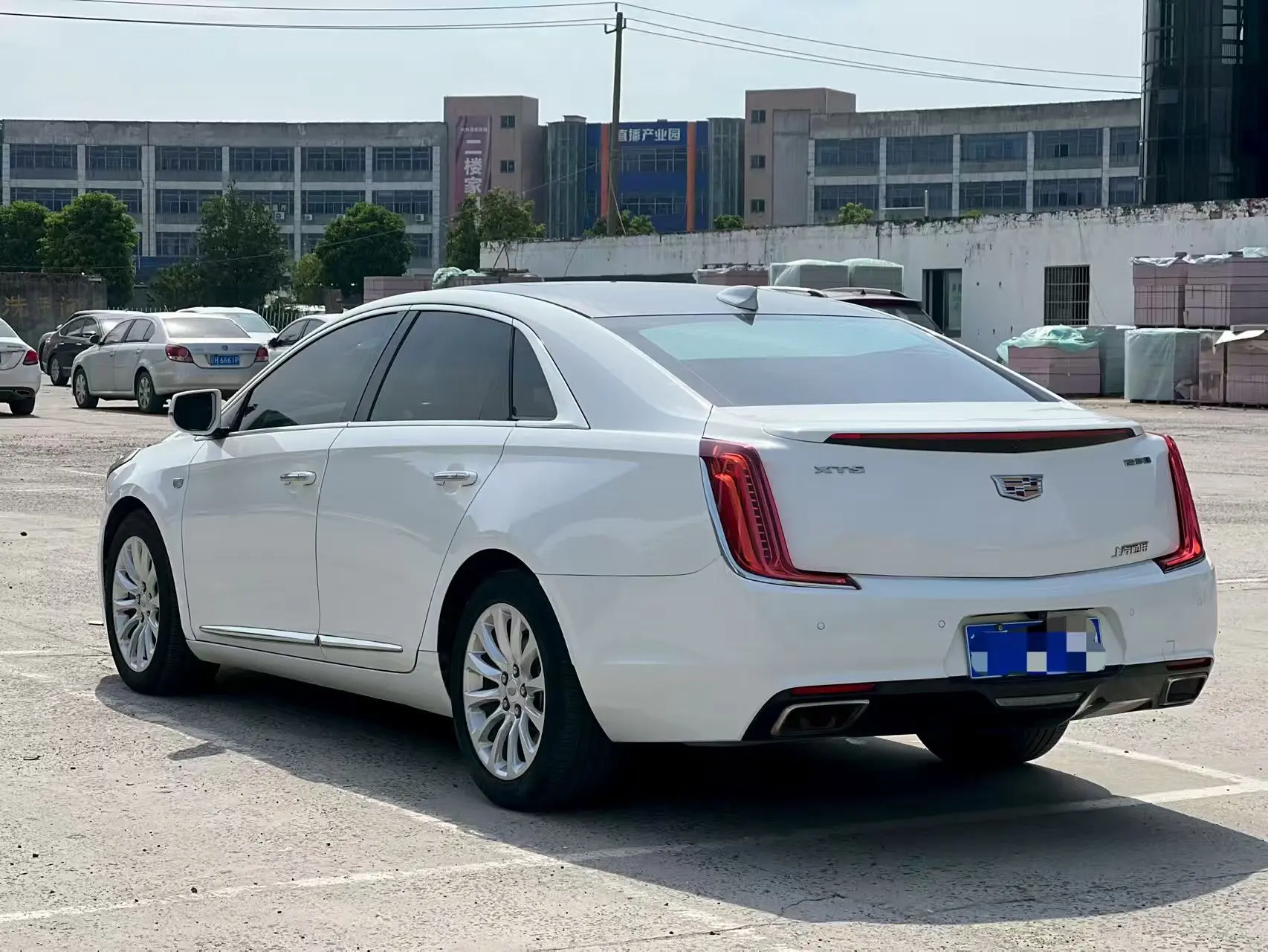 Cadillac XTS