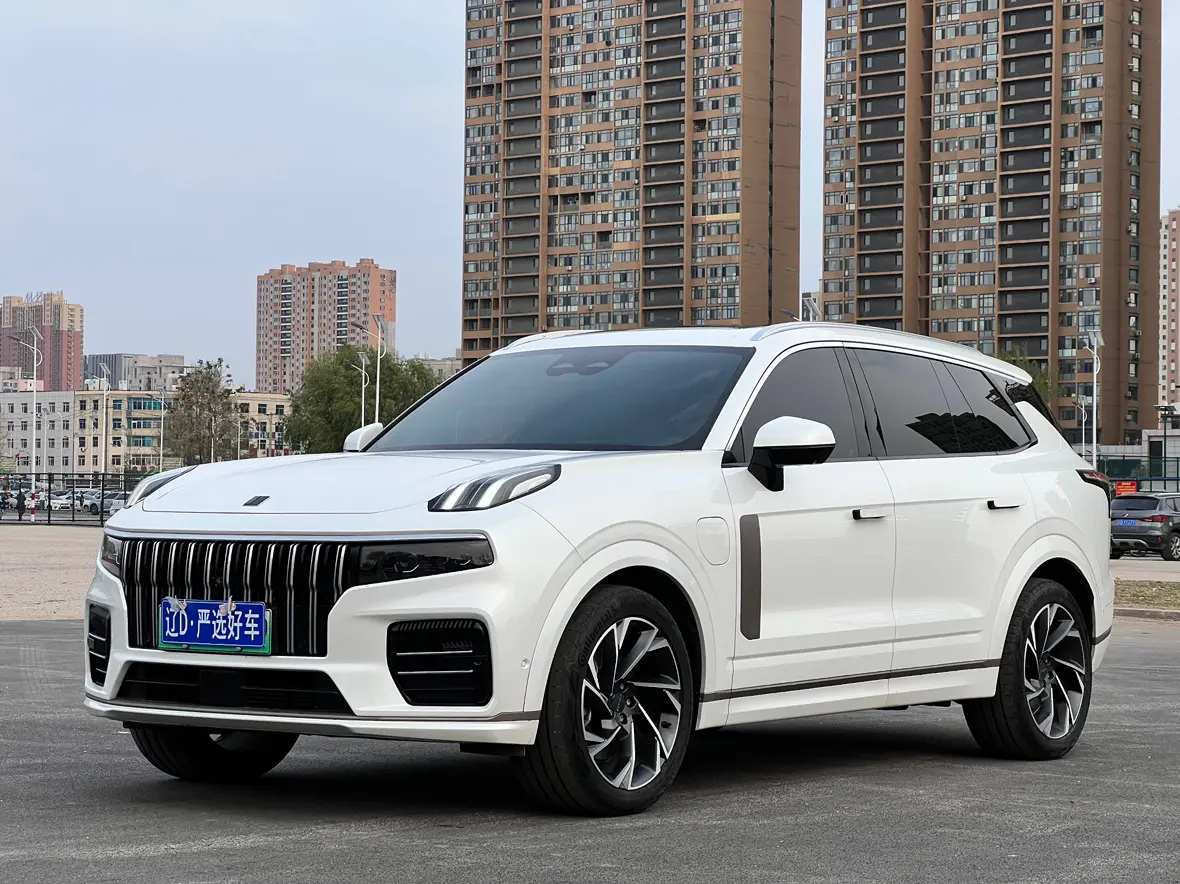 Lynk & Co 09 EM-P