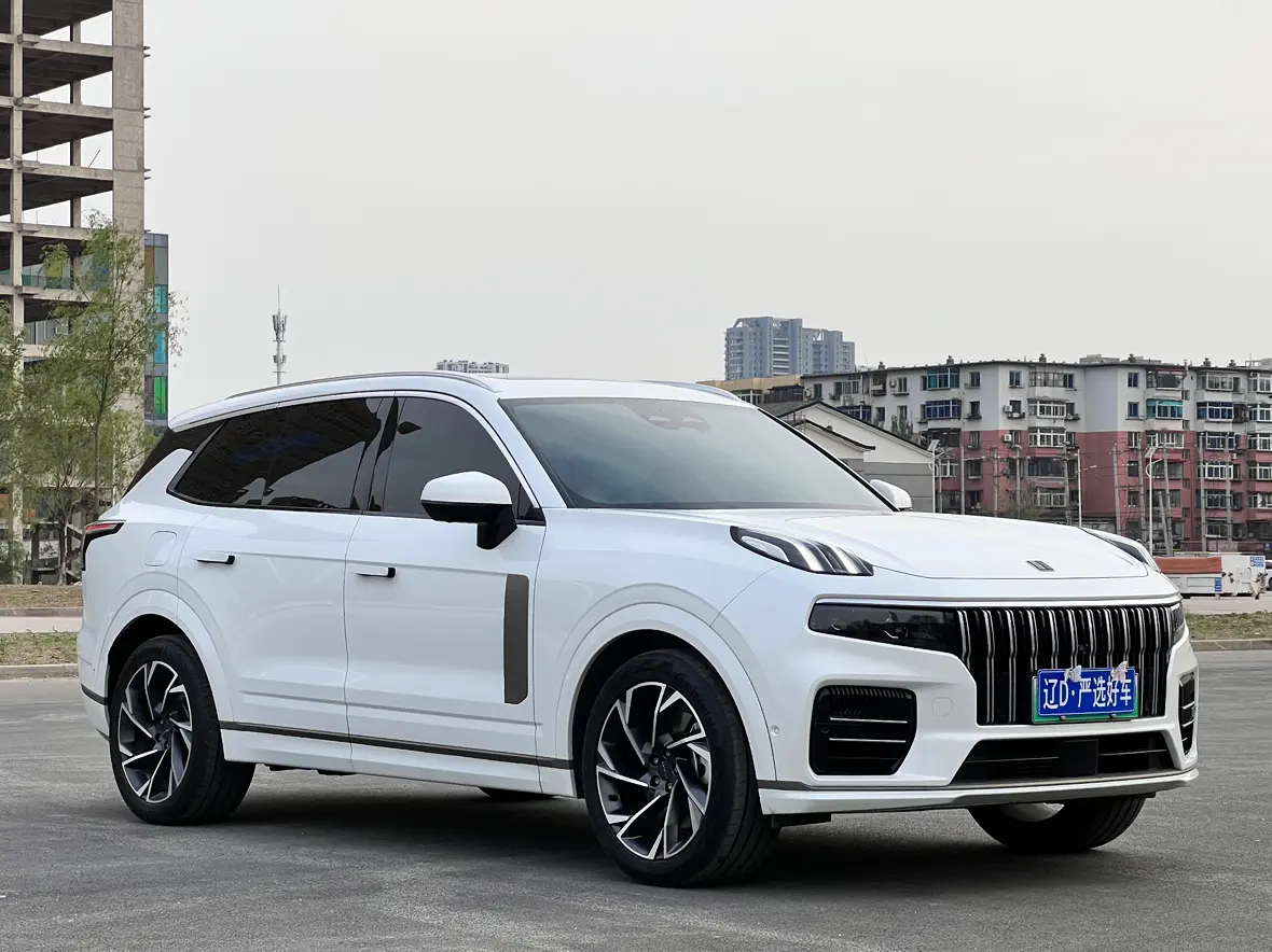Lynk & Co 09 EM-P