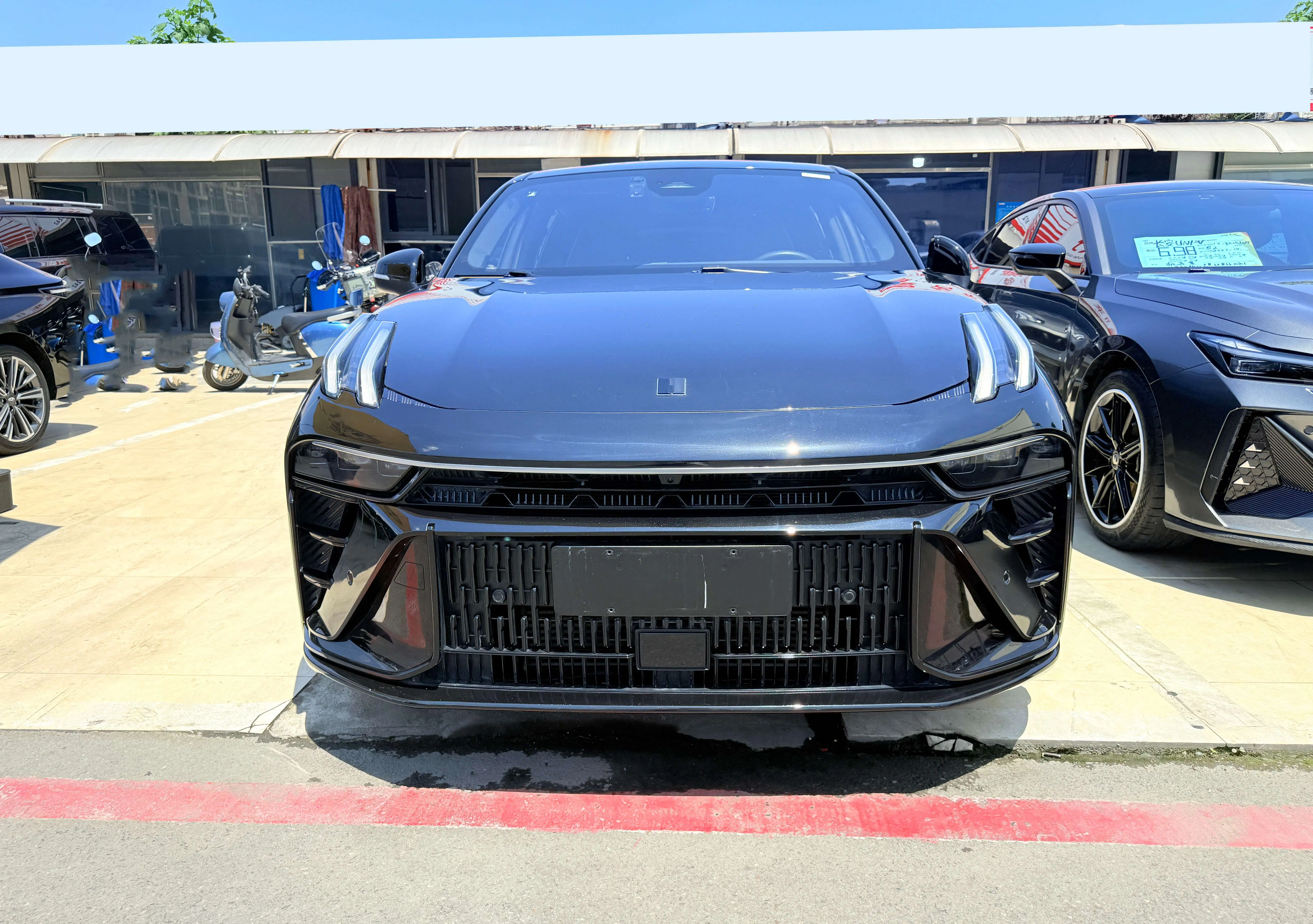 Lynk & Co 03