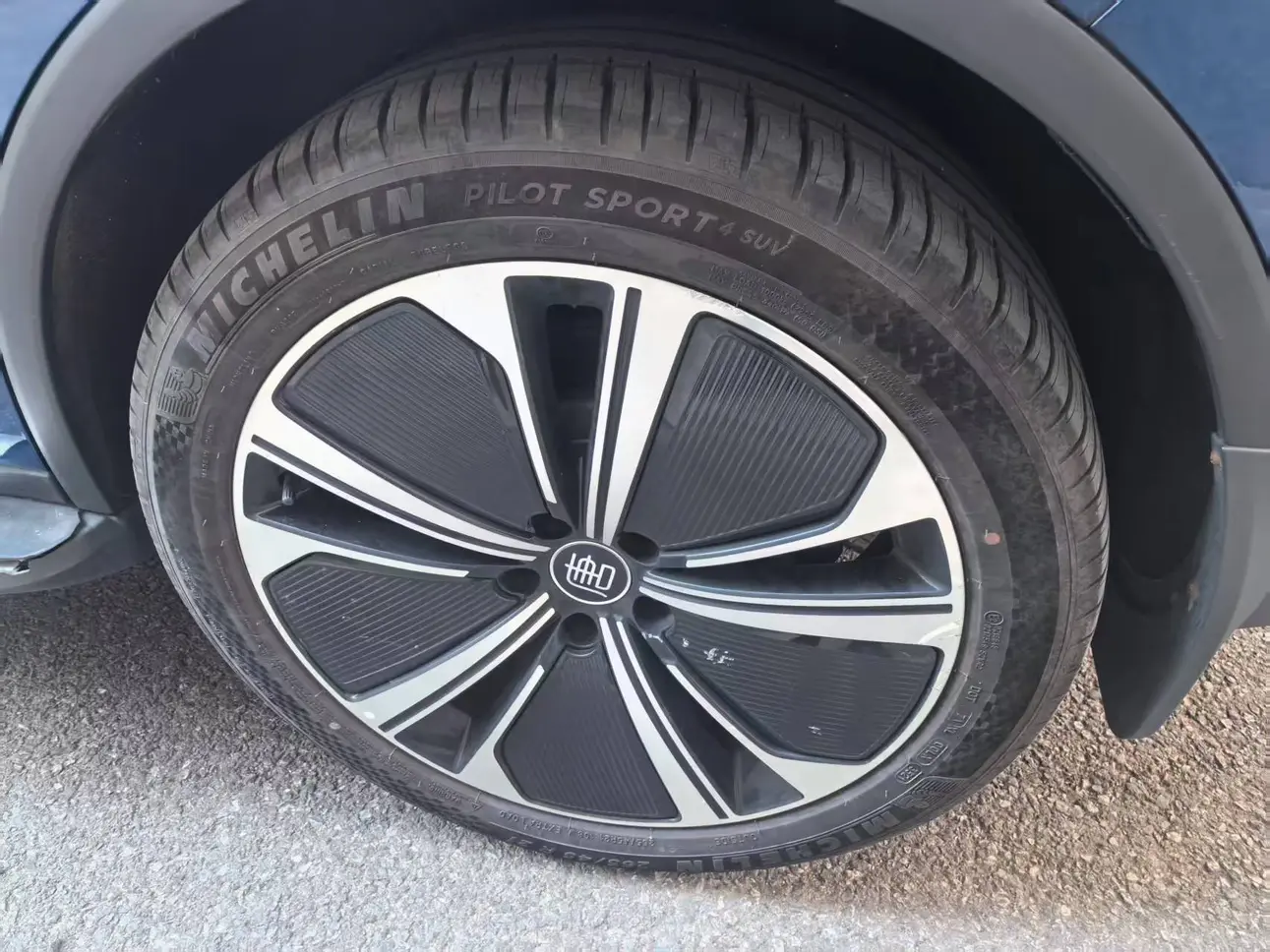 BYD Tang EV