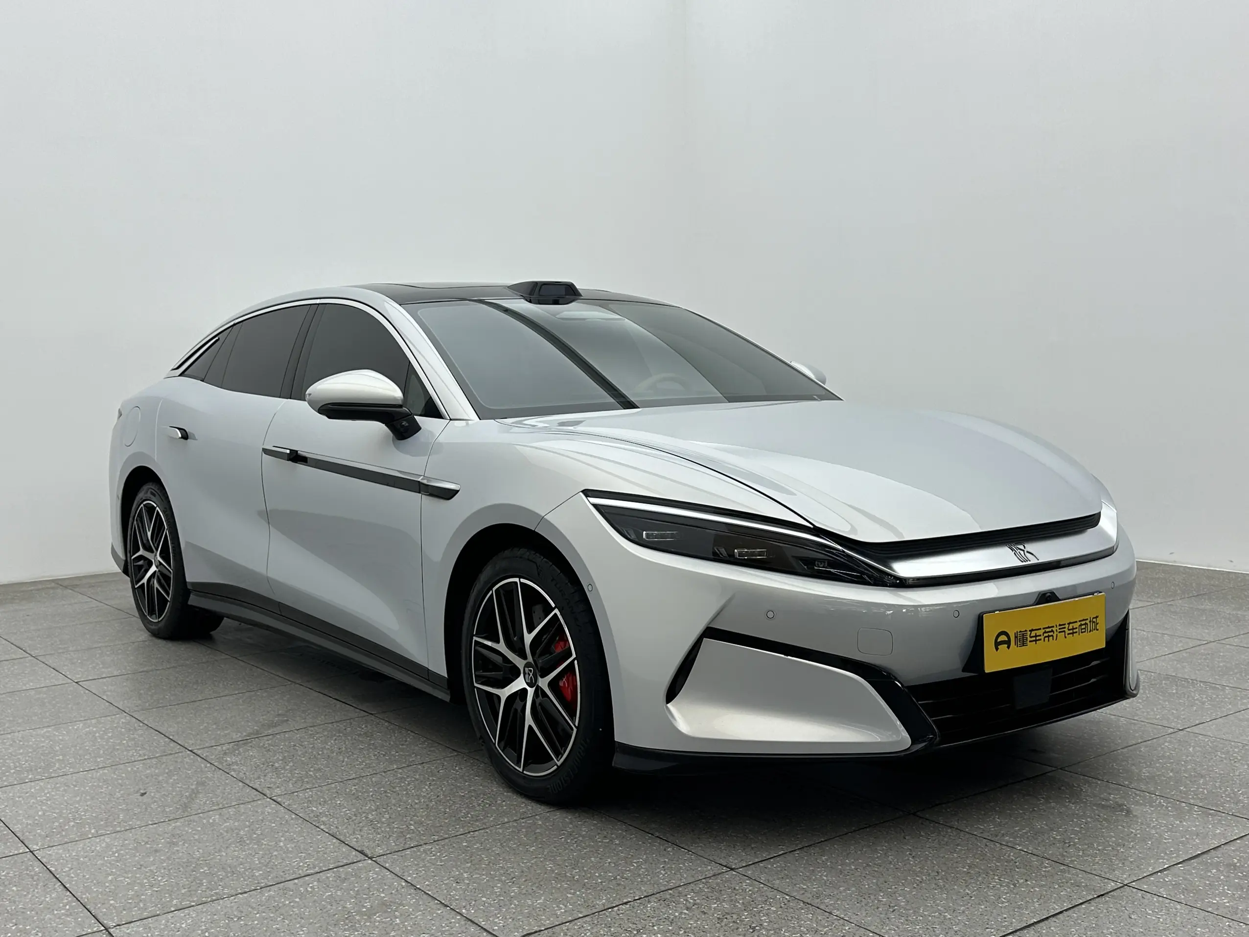 BYD Han L EV