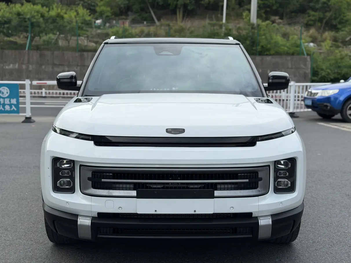 Geely ICON