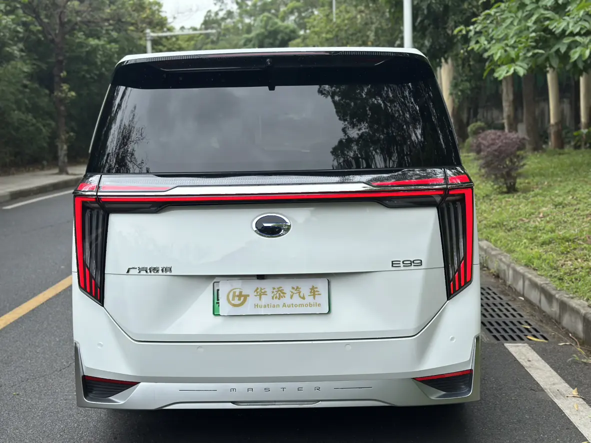 GAC Trumpchi E9 PHEV