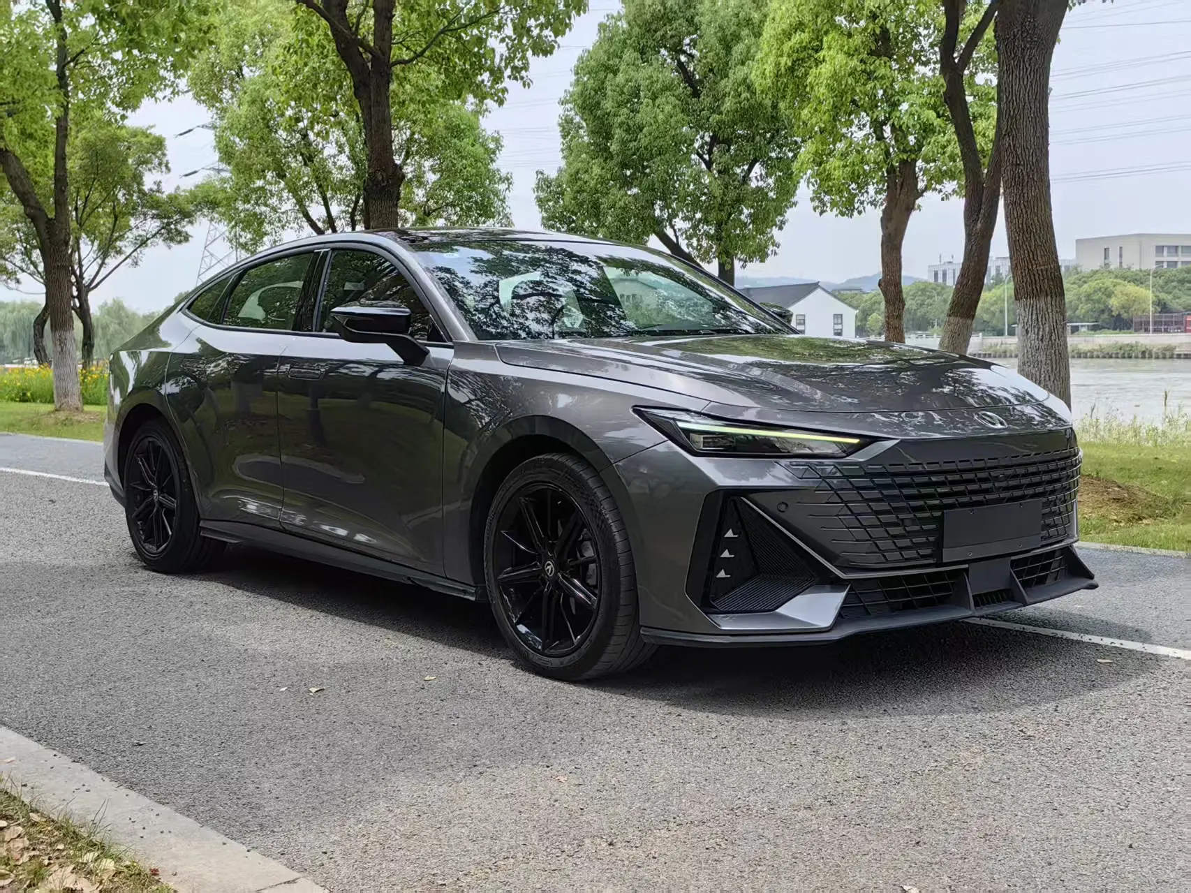 Changan UNI-V