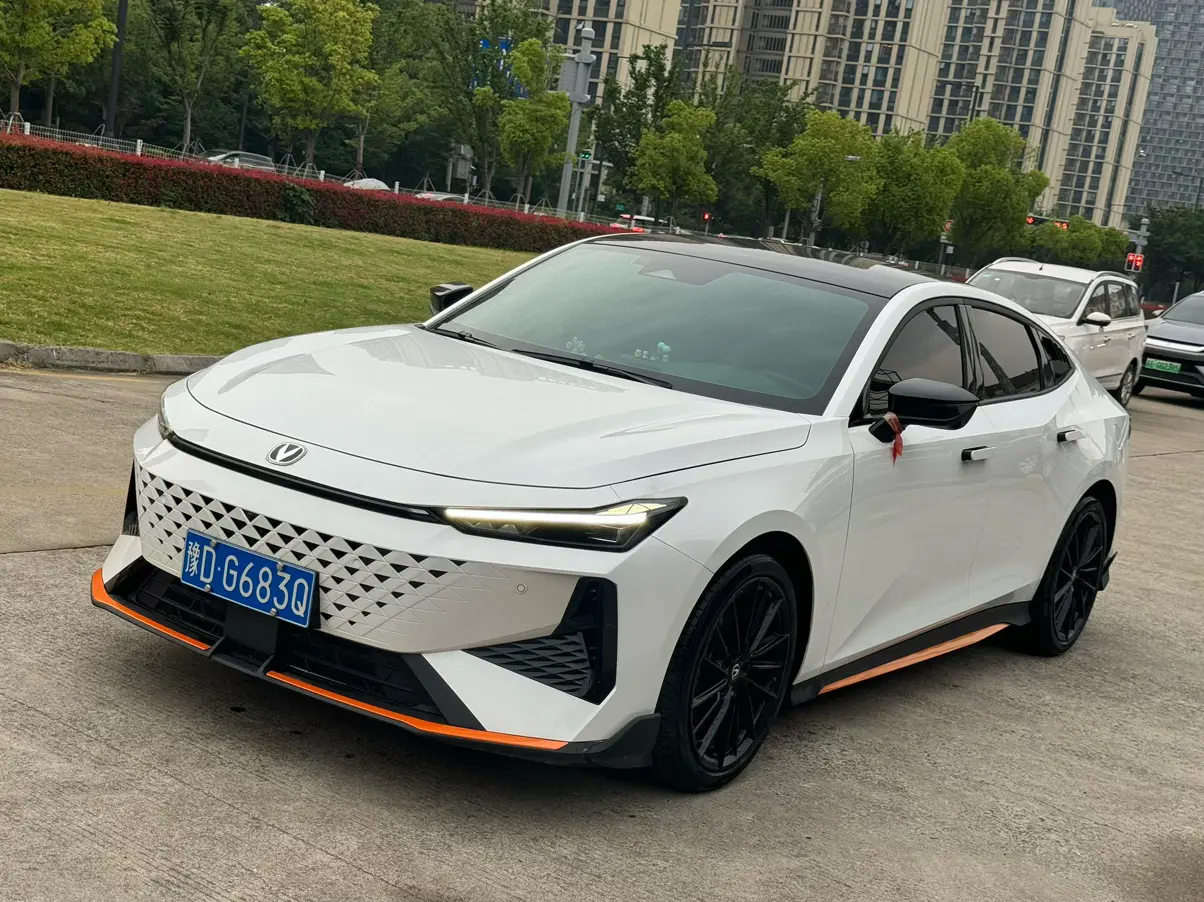 Changan UNI-V