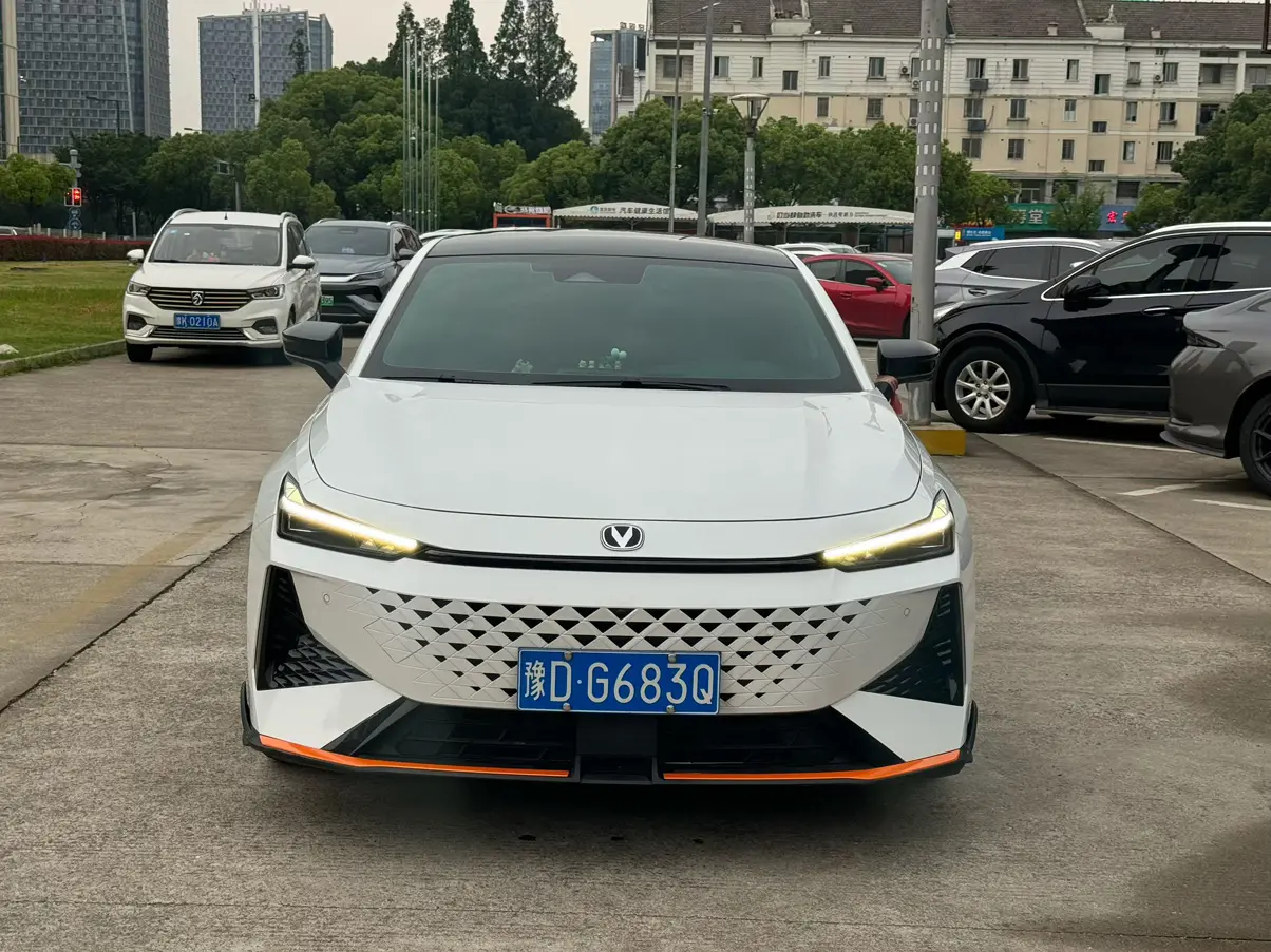 Changan UNI-V