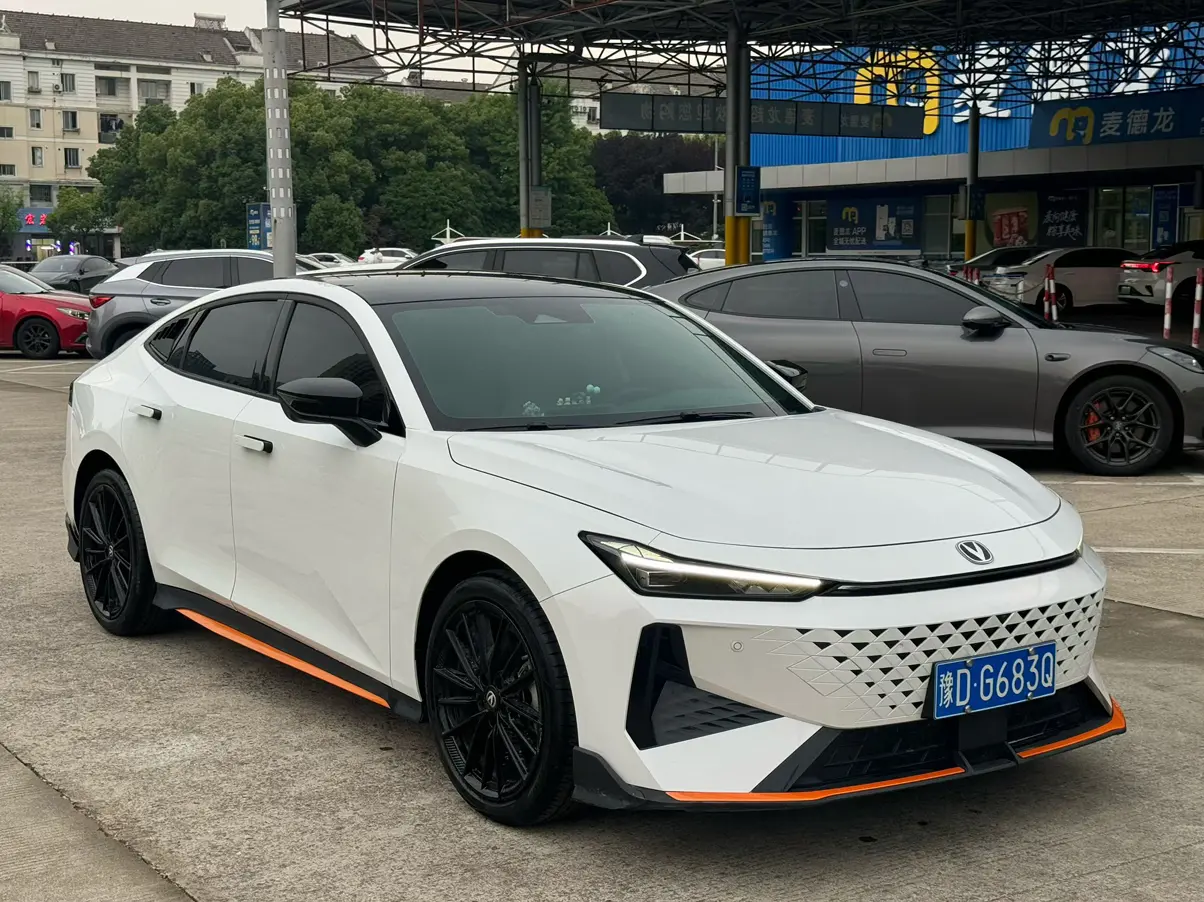 Changan UNI-V