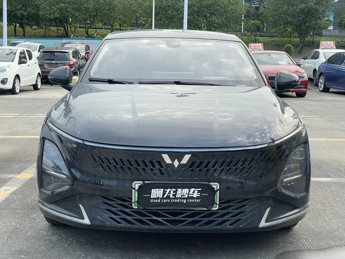 Wuling Starlight PHEV