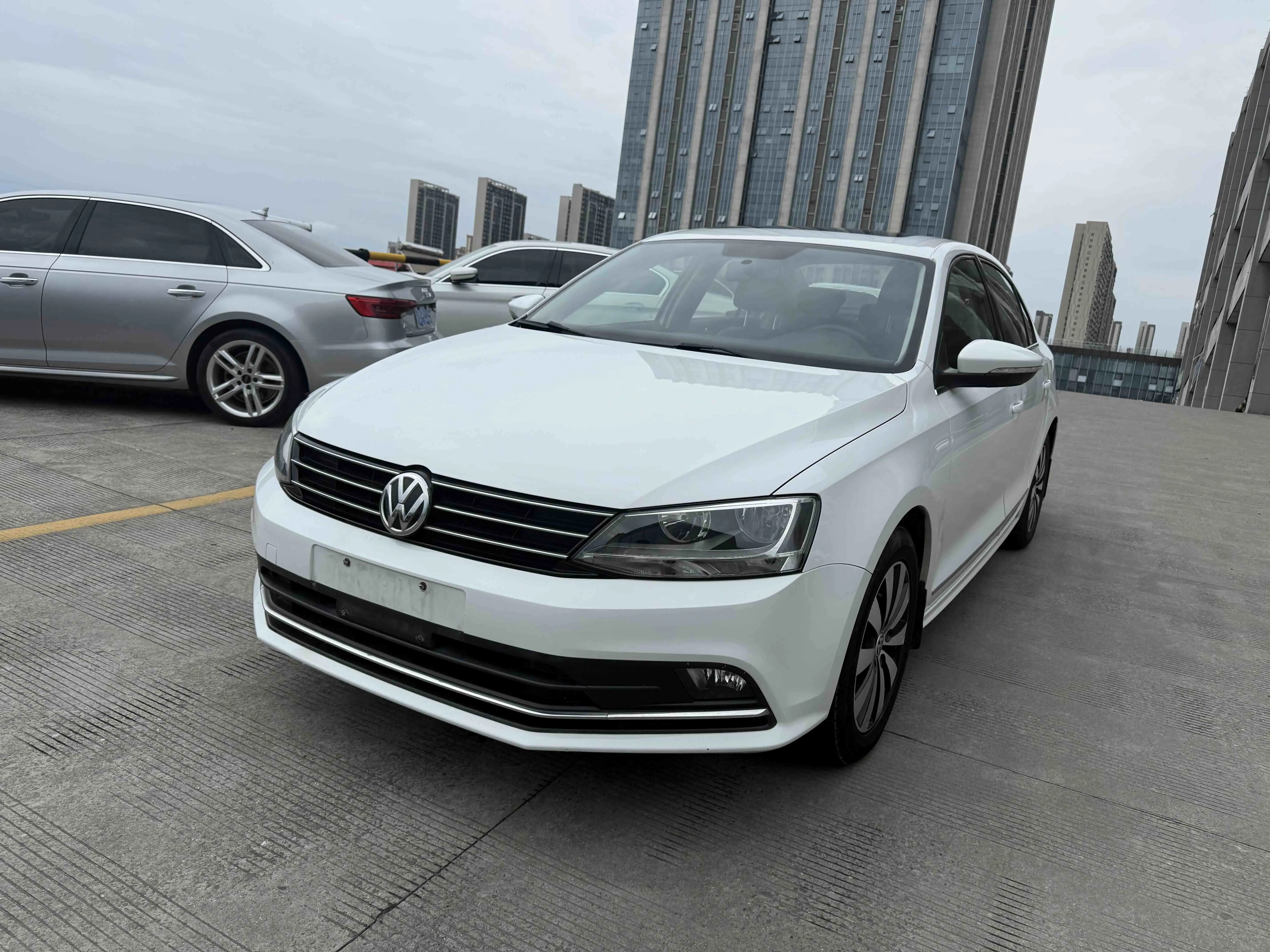 Volkswagen Sagitar