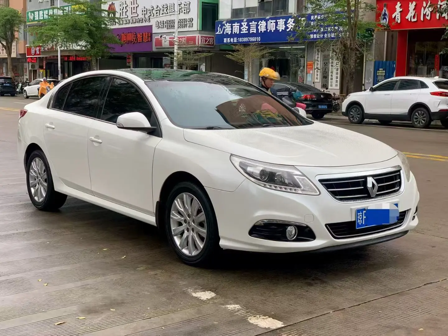 Renault Latitude
